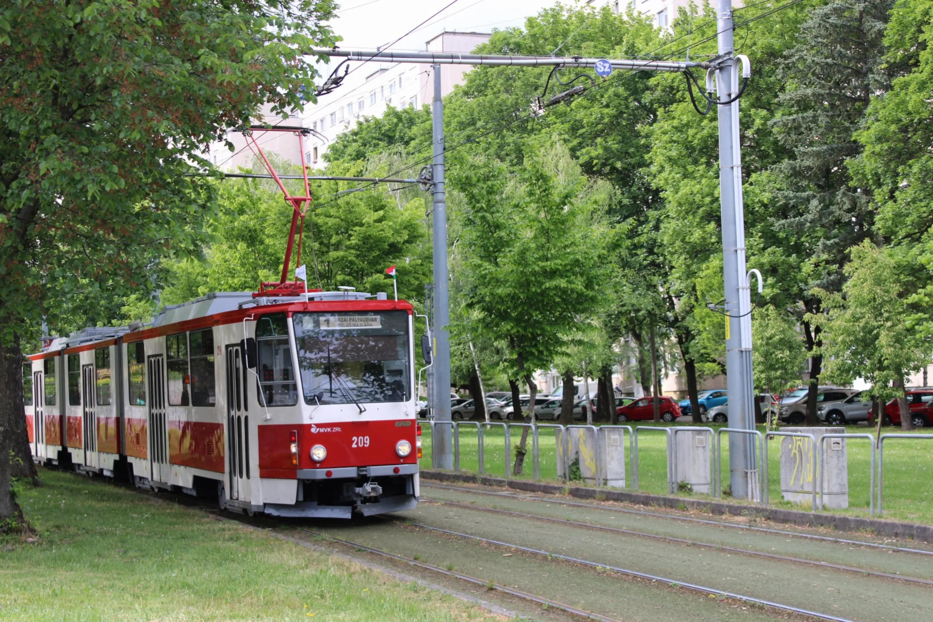 @Dominik 🚂🚃🚌