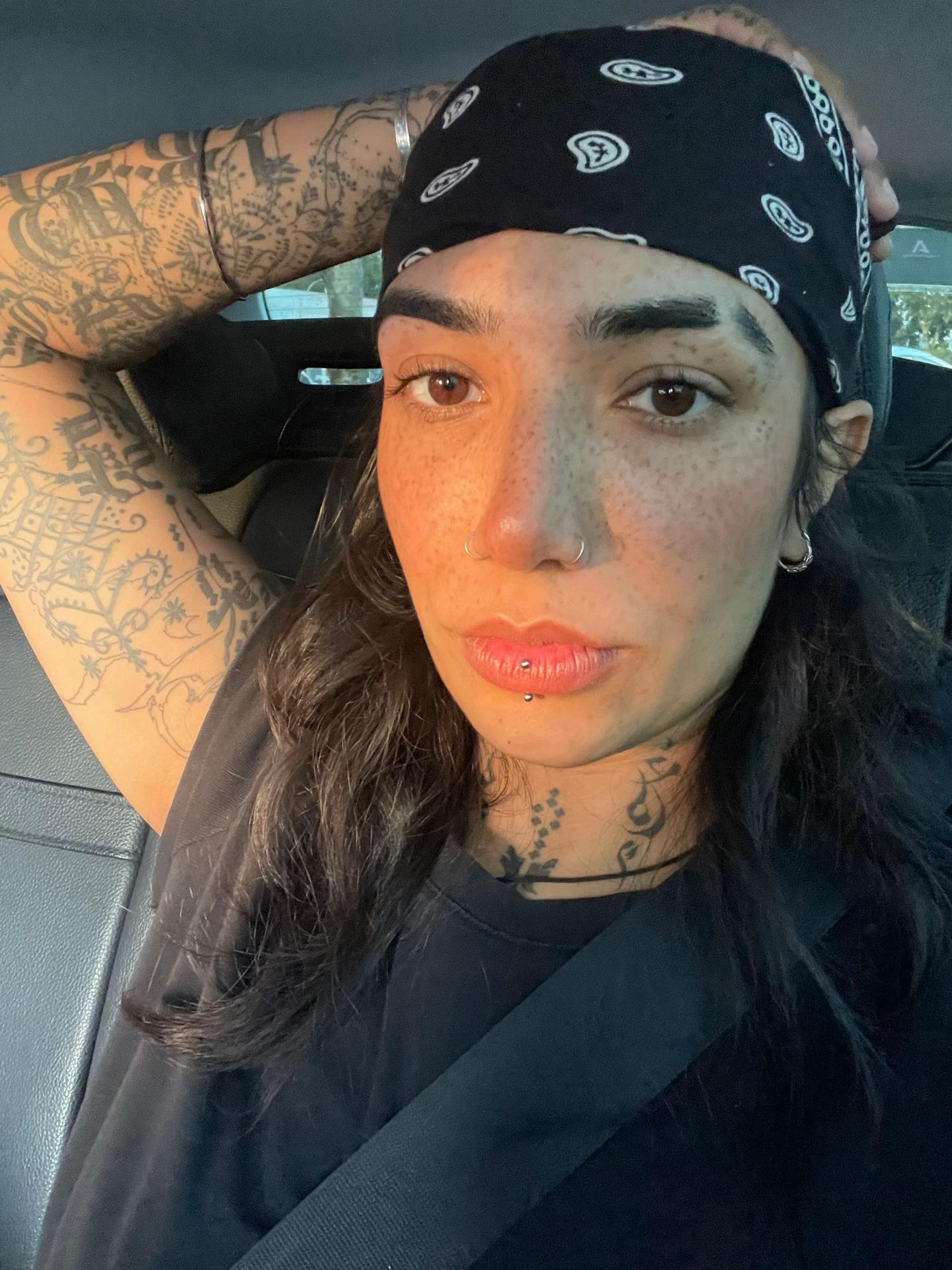 @sym | tattoo artist🍉⭐️