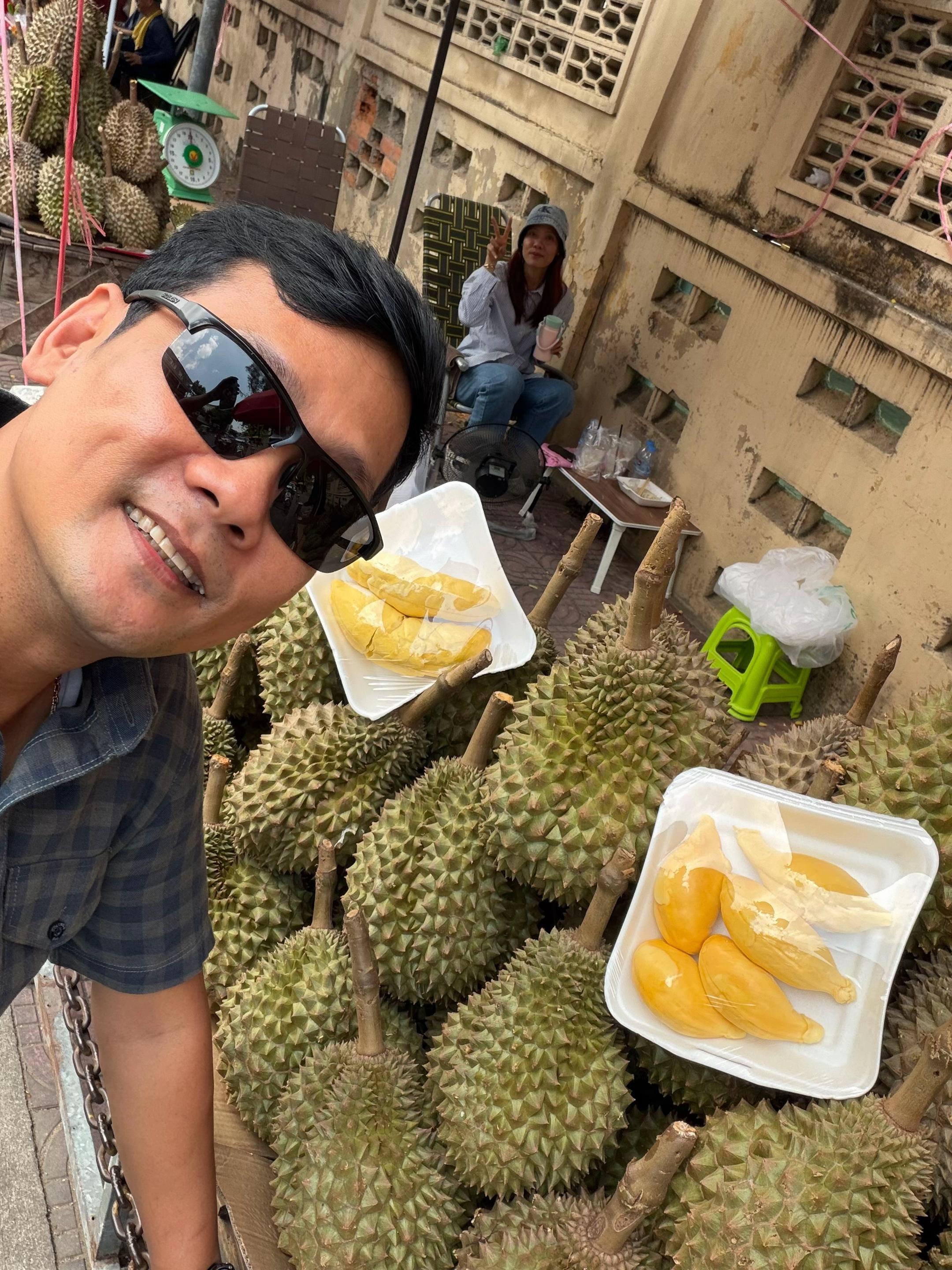 @Sun Meng Hy / ស៊ុនម៉េងហុី