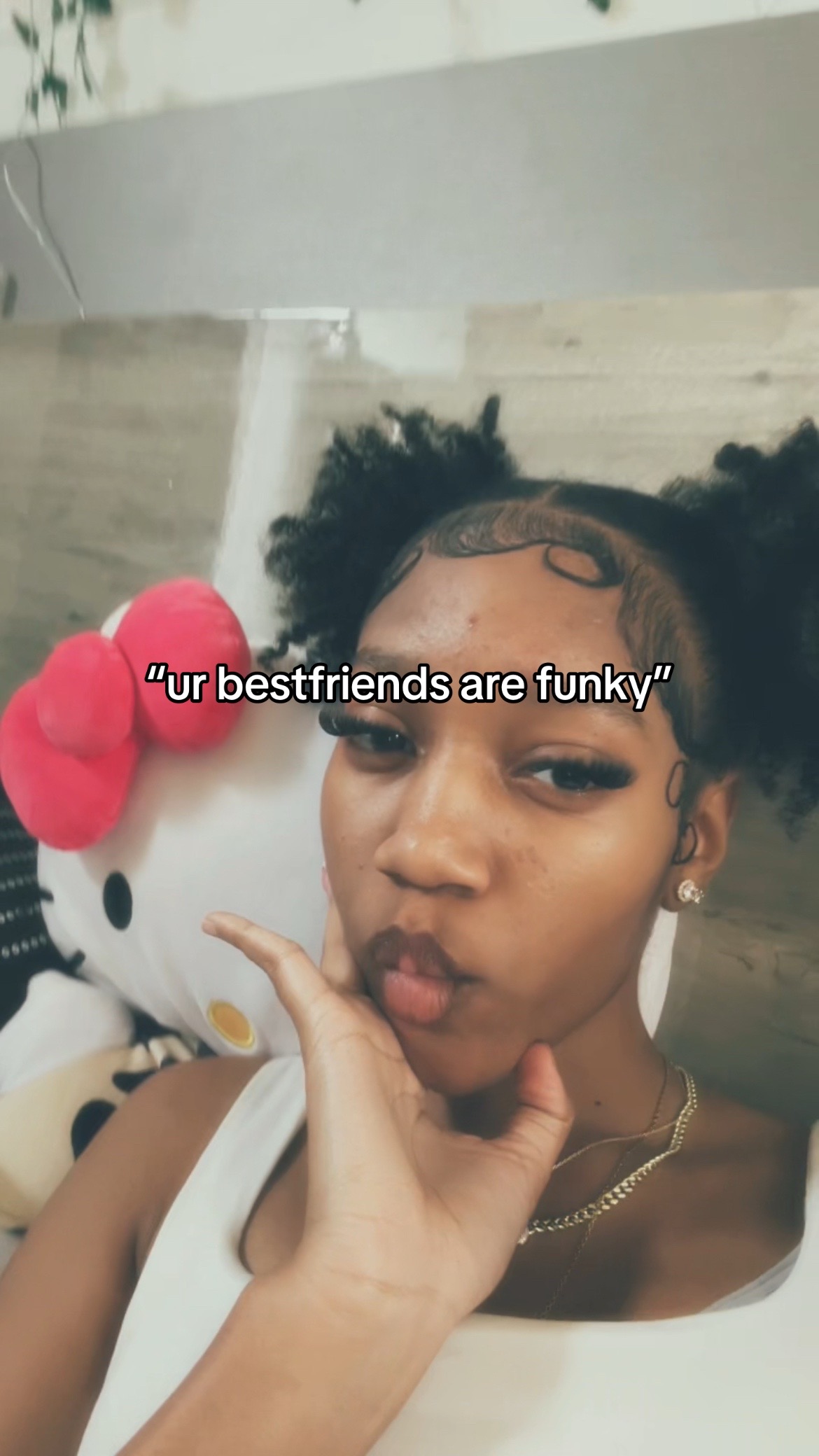 @𝐭𝐡𝐞 𝐪𝐮𝐞𝐞𝐧 🎀