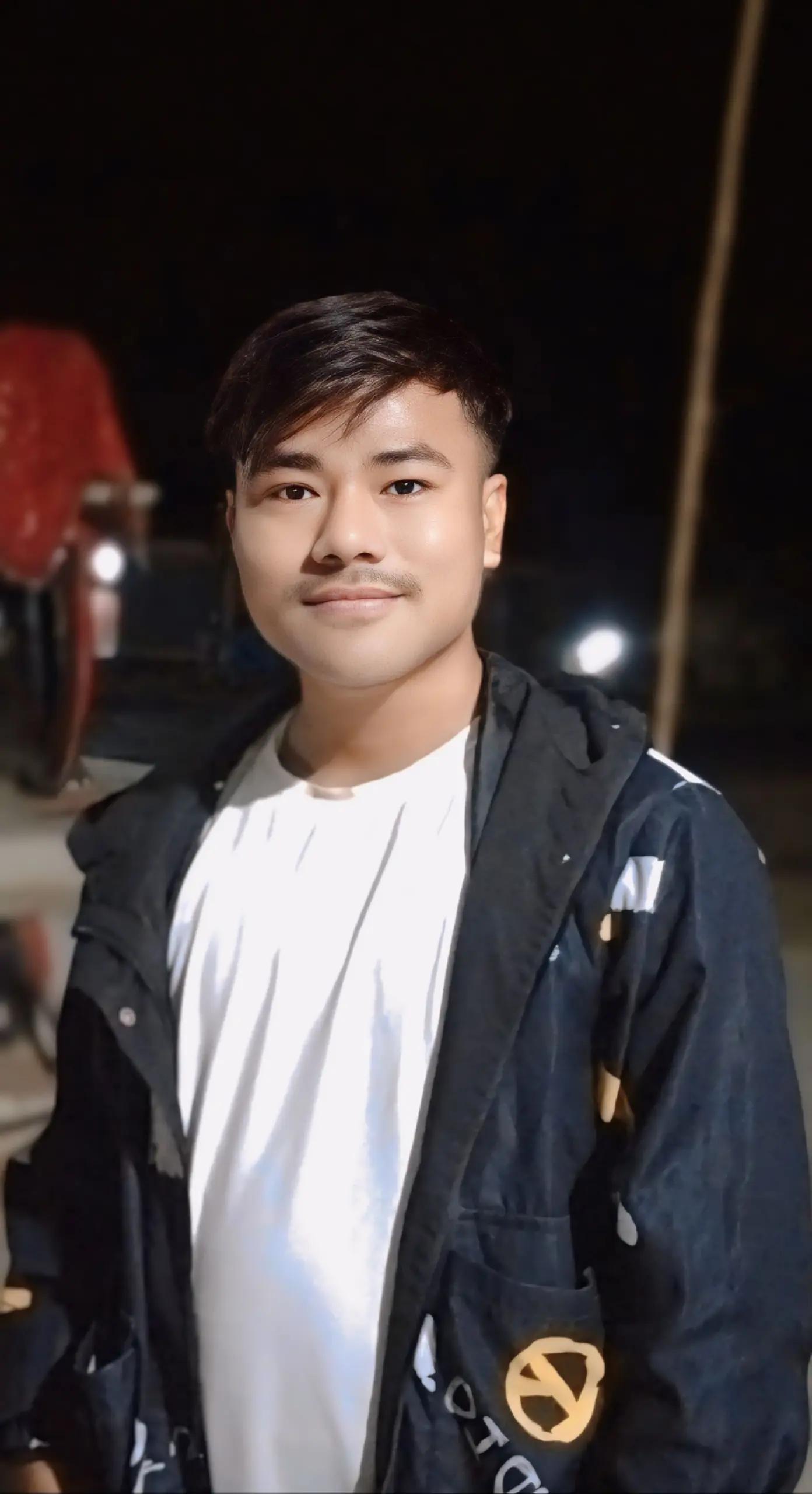 @D E B I T *