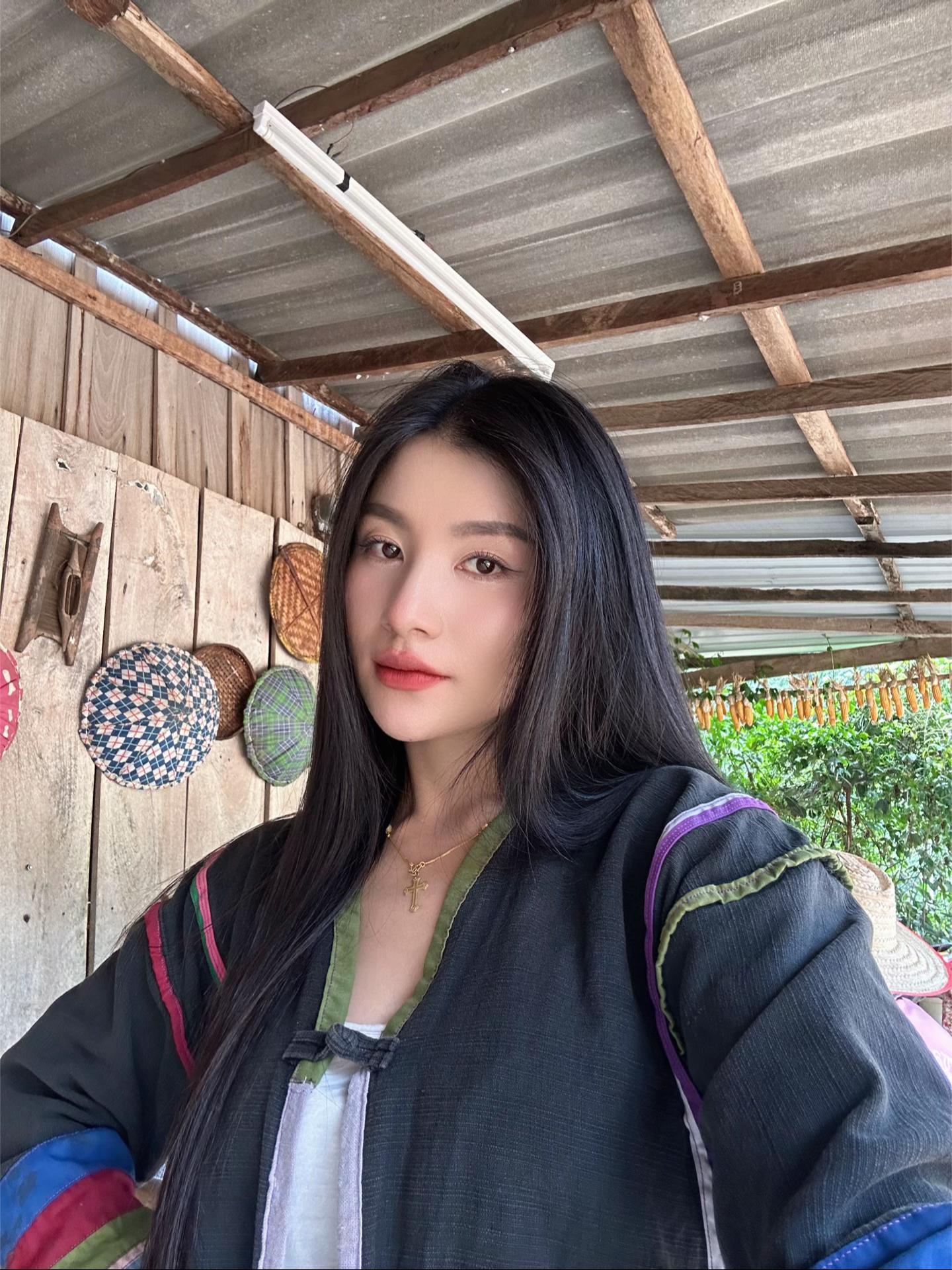 @อาบูซูลู สาวอาข่า (551.5K)