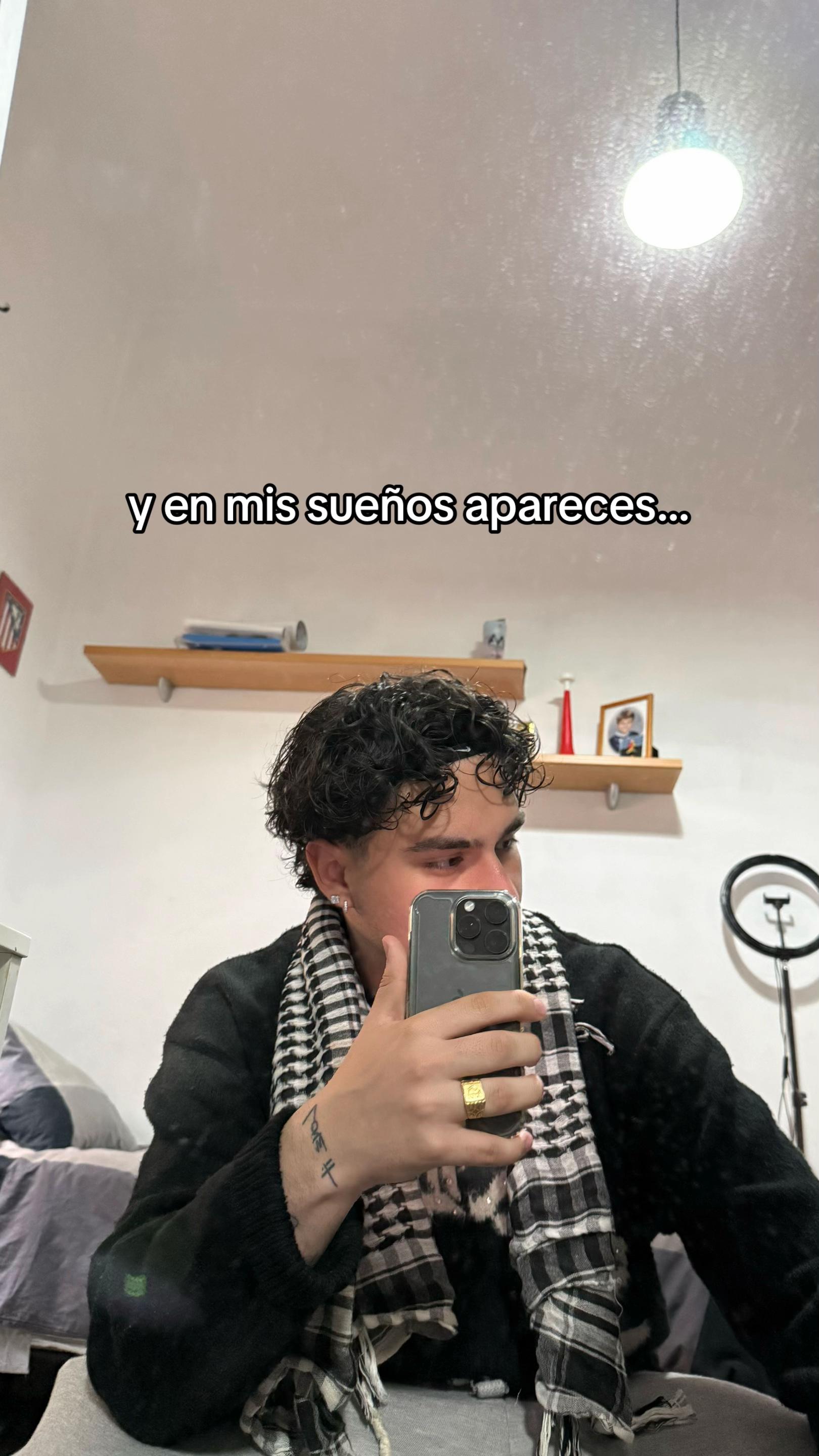@carlosbelloo__