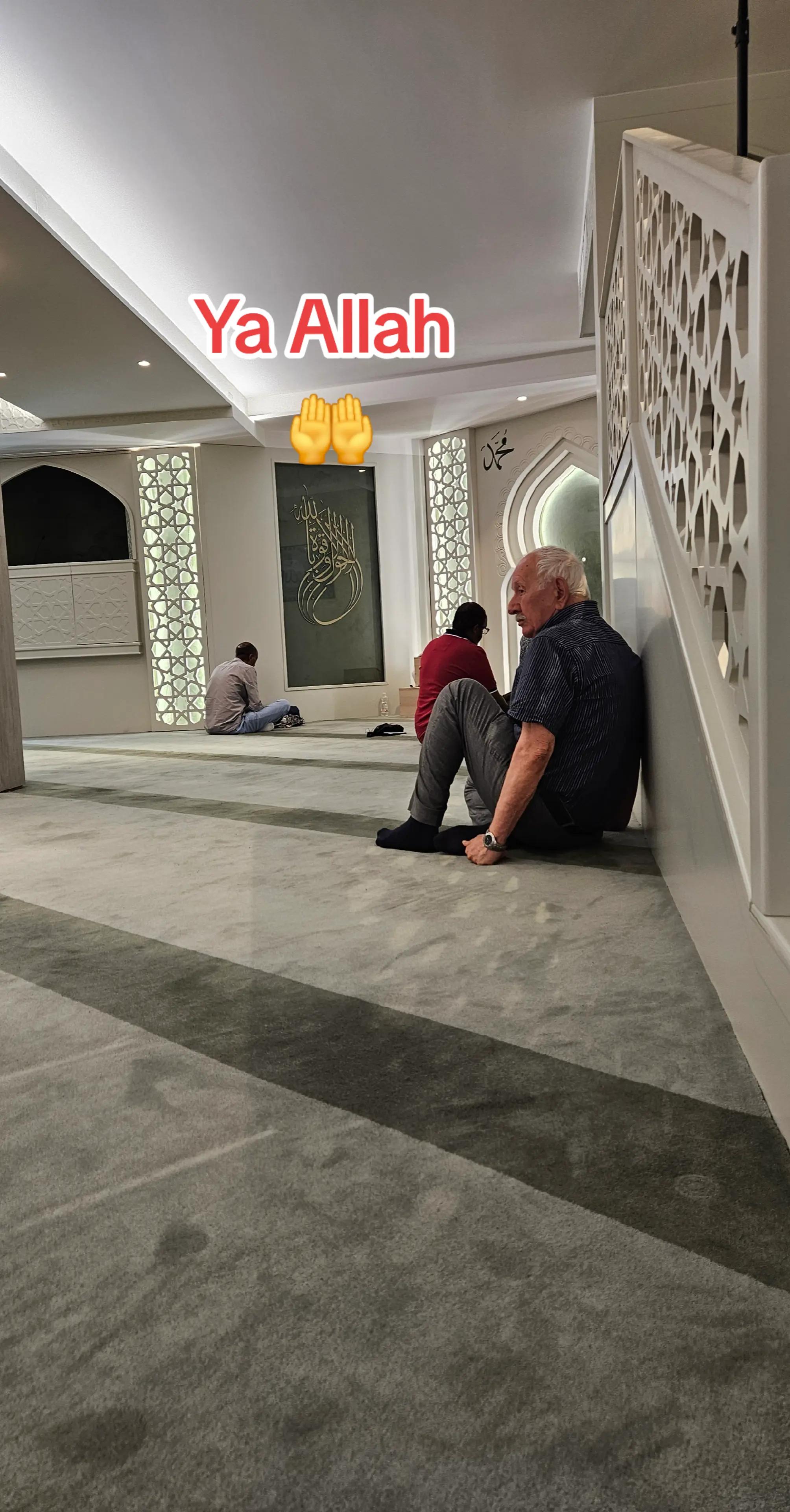@اِبْن آدَم