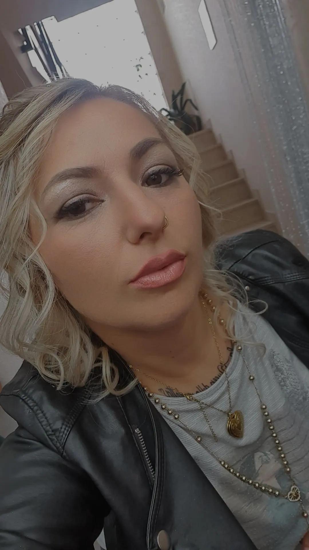 @Ɩą զųɛɛŋ ɖɛƖƖą ۷ɛŋɖɛɬɬą 👑🖤🔥
