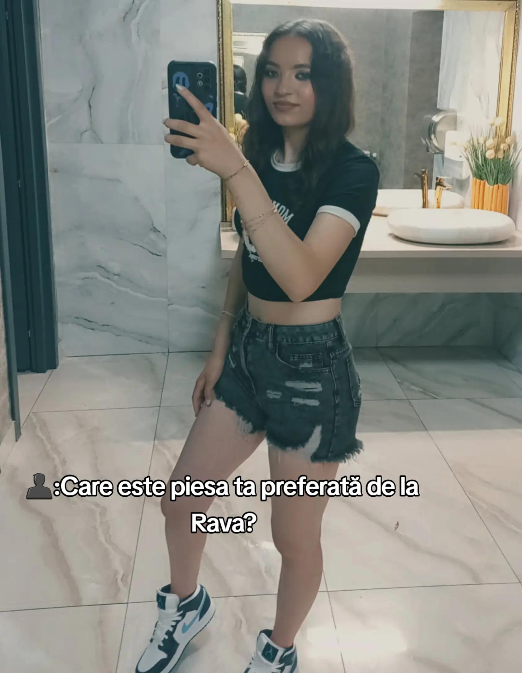 @🦋Moniana🧊