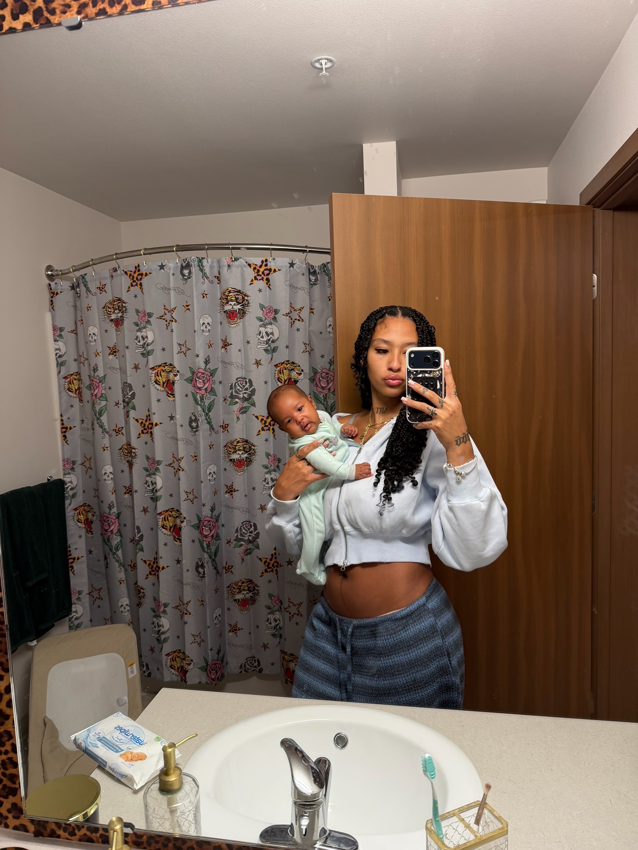 @Girlsl0veliyah