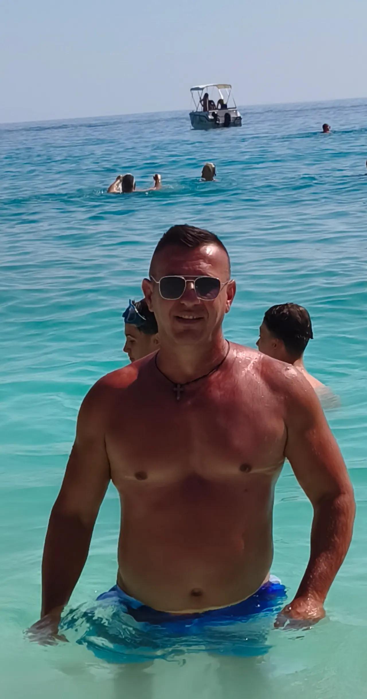 @Văru Nik