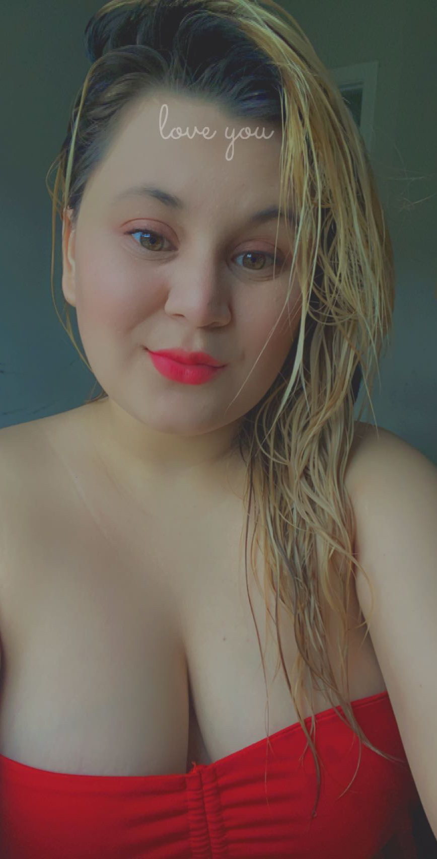 @Rachell Salvadoreña