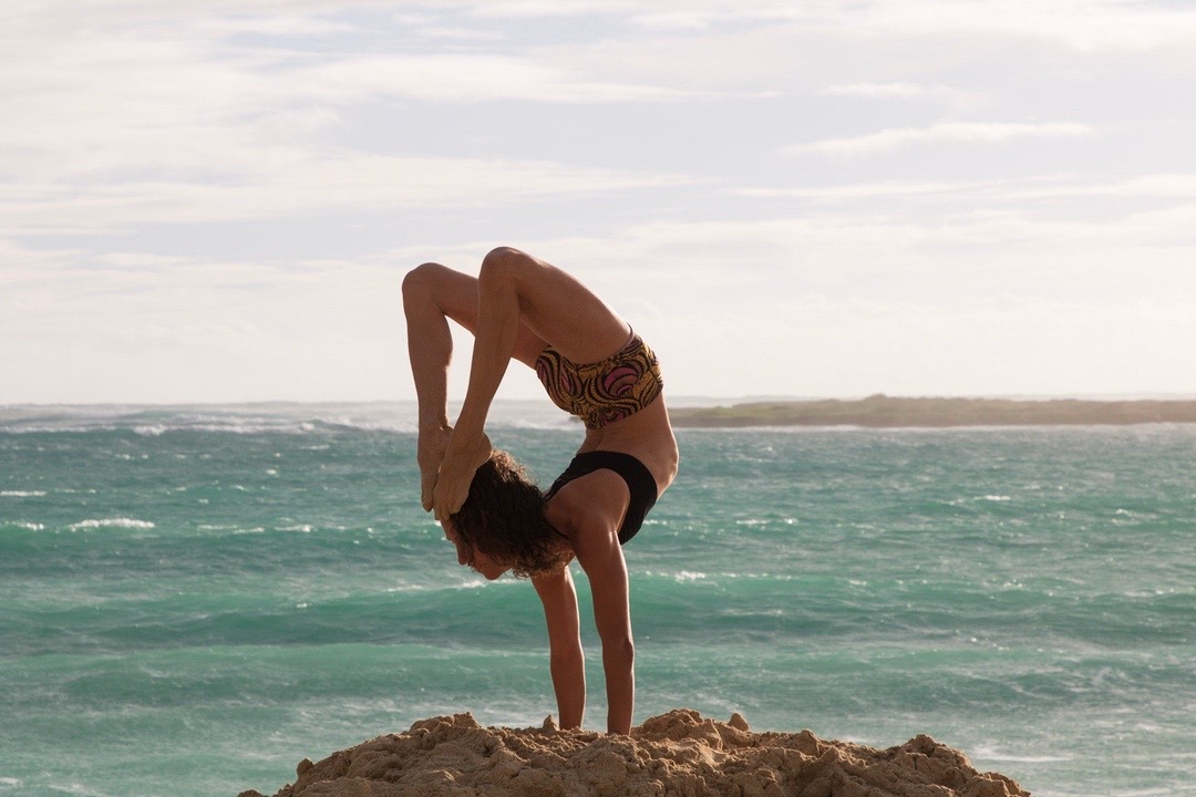 @Sarah Bublavy | Yoga + Fitness