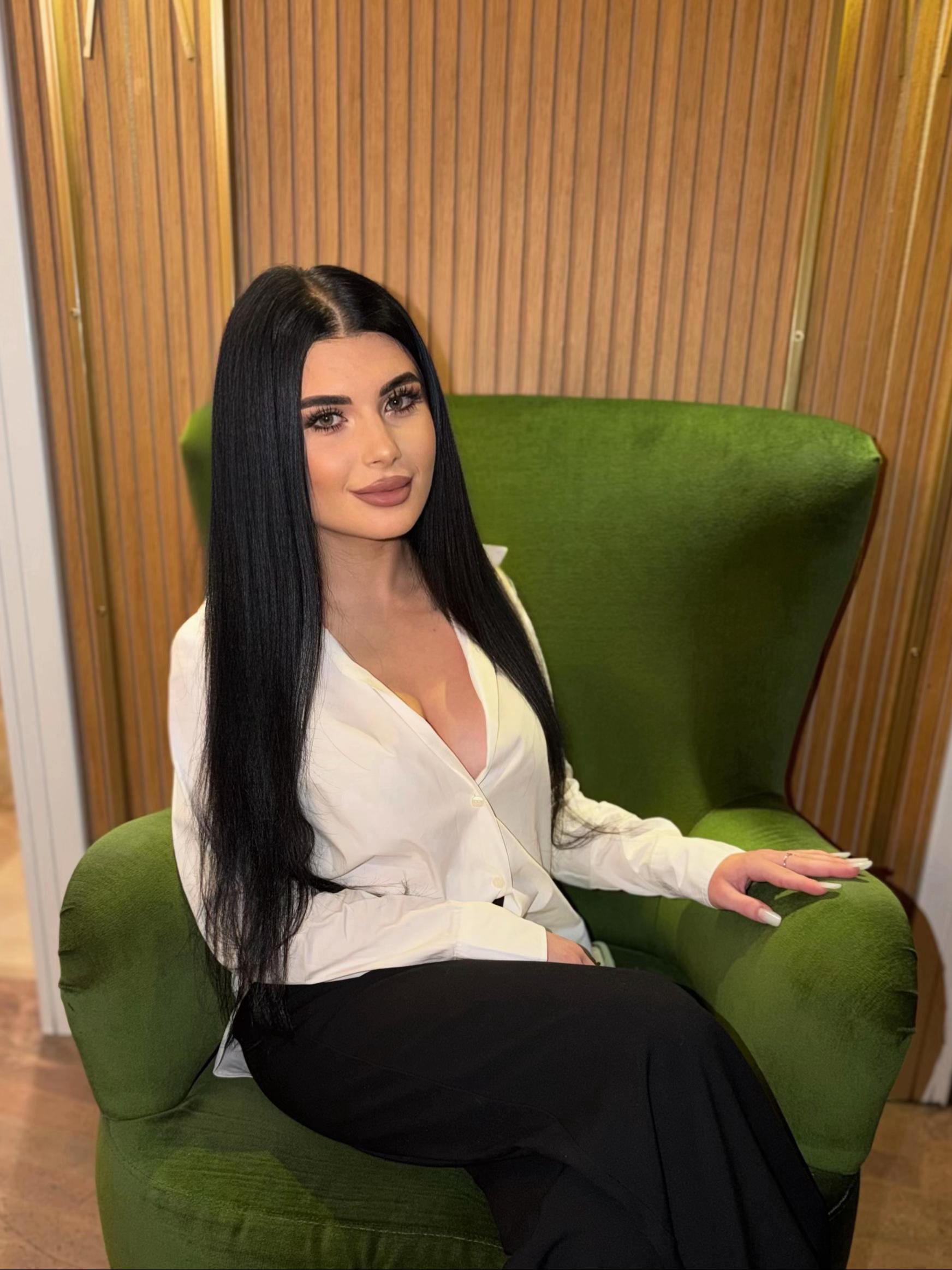 @𝐋𝐢𝐯𝐢𝐚