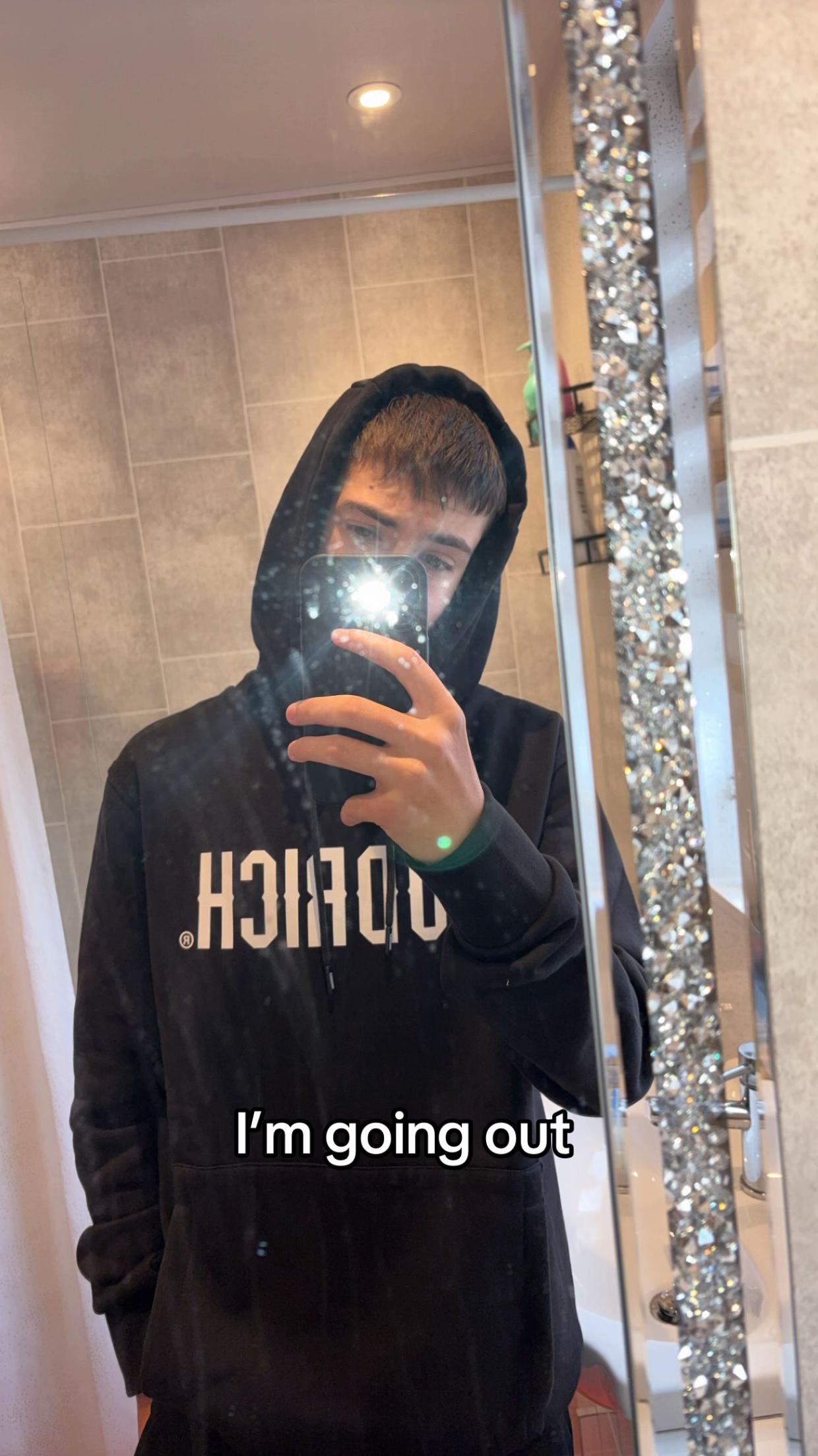 @connorbro