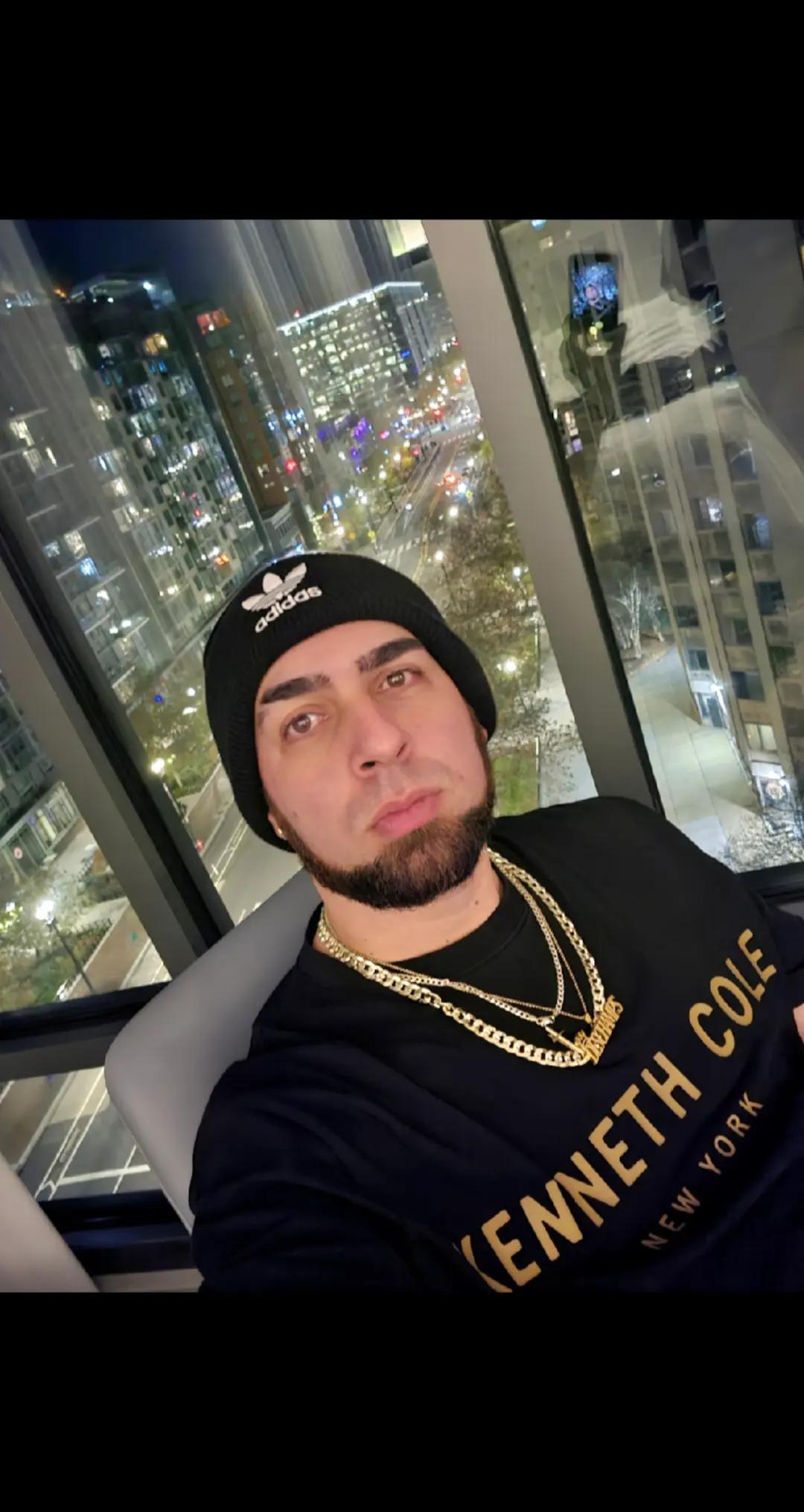 @A.DEZCHAMPZ