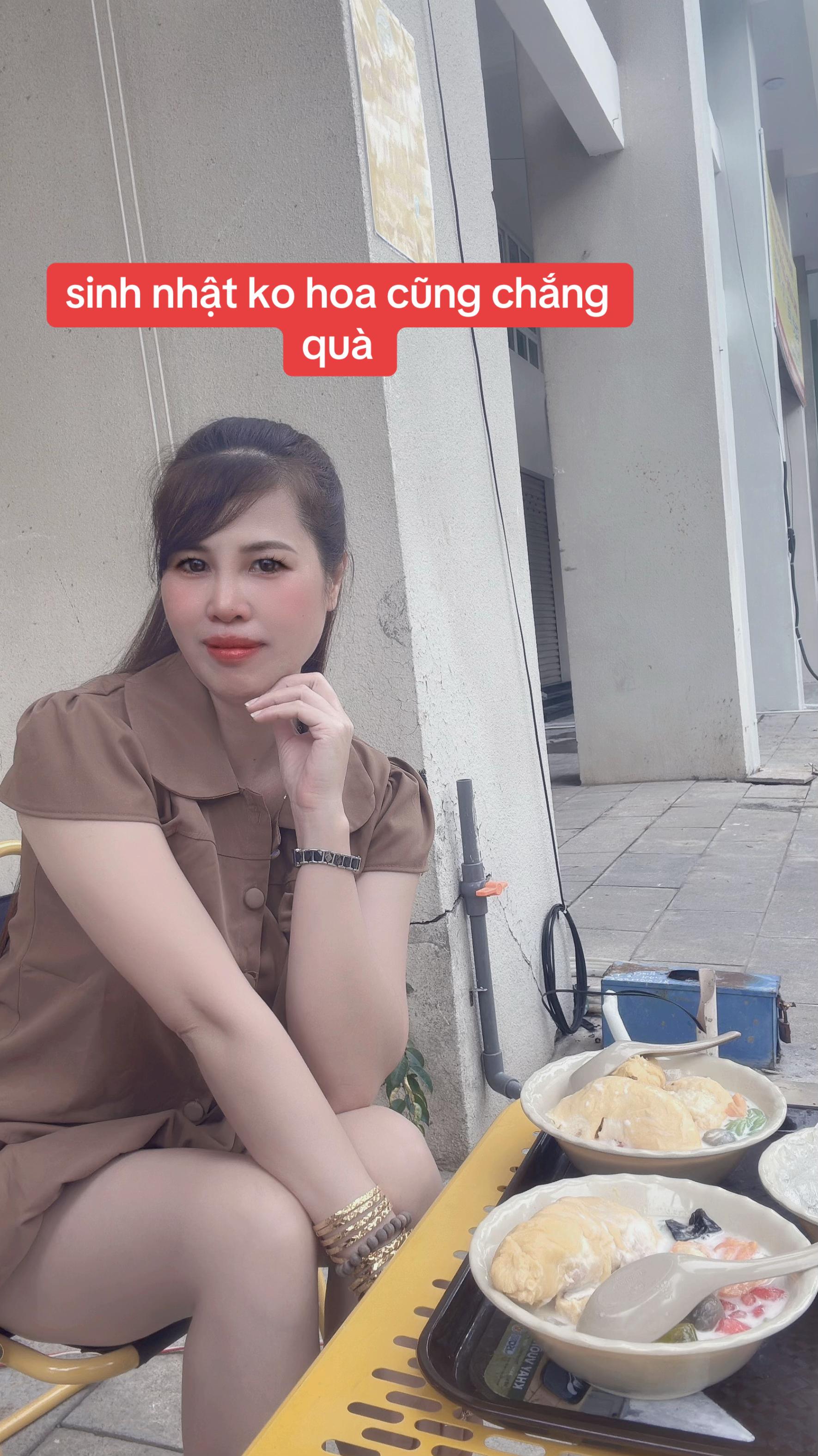 @G&aacute;i &ecirc; sắc ế