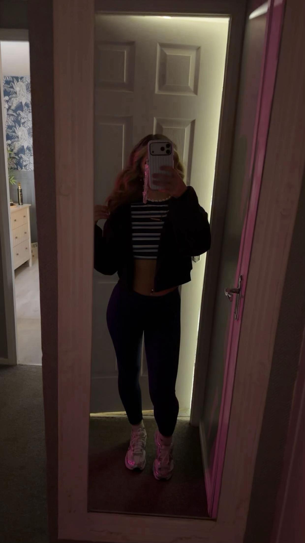 @𝑴𝑖𝑙𝑒𝑖𝑔ℎ𝑬𝑙𝑙𝑖𝑜𝑡𝑡🎀