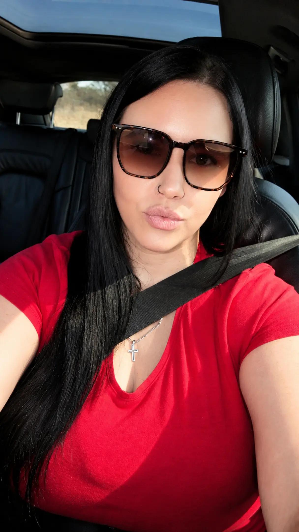 @Tanieque