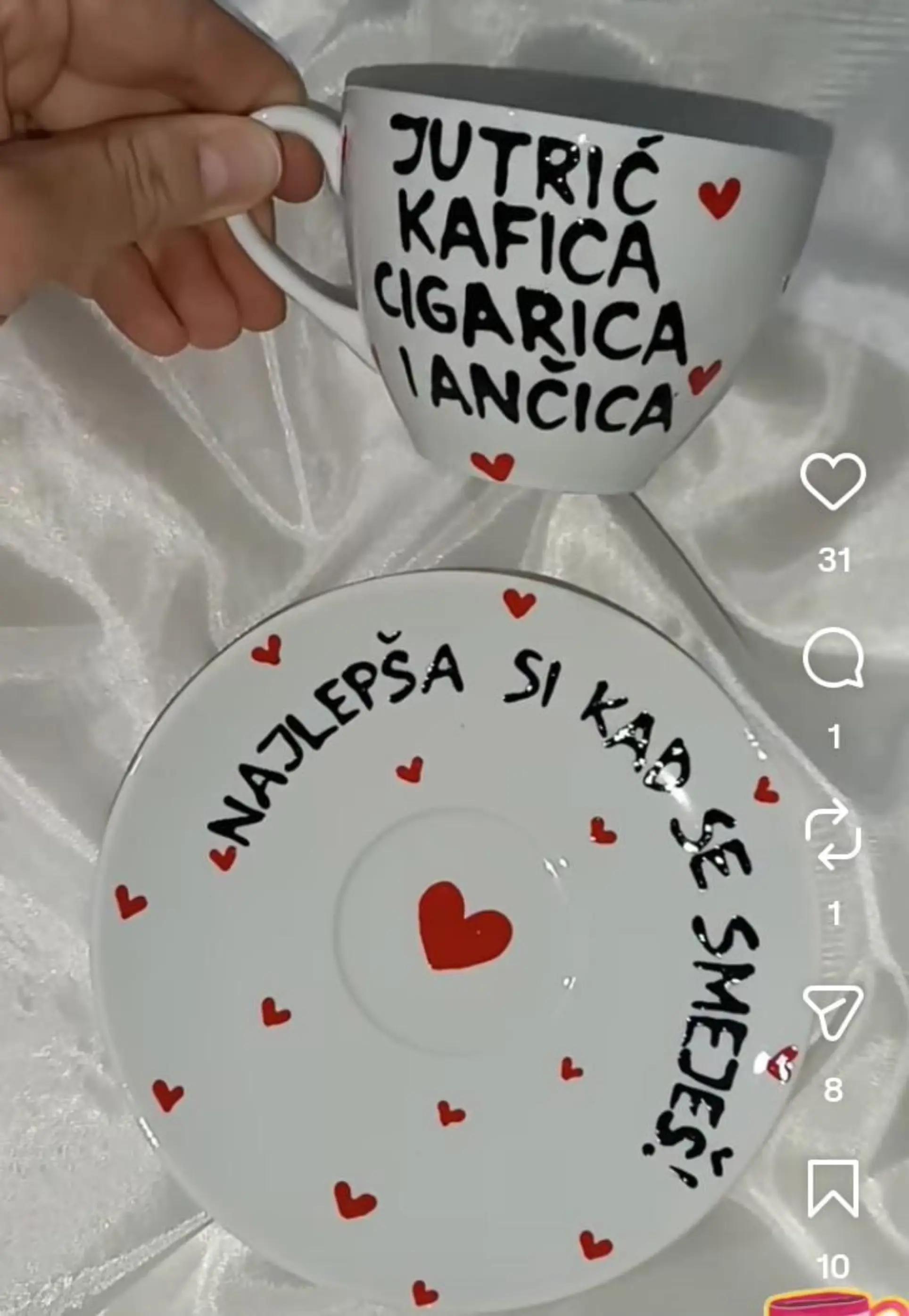 @👑 A❣️N❣️N❣️A👑