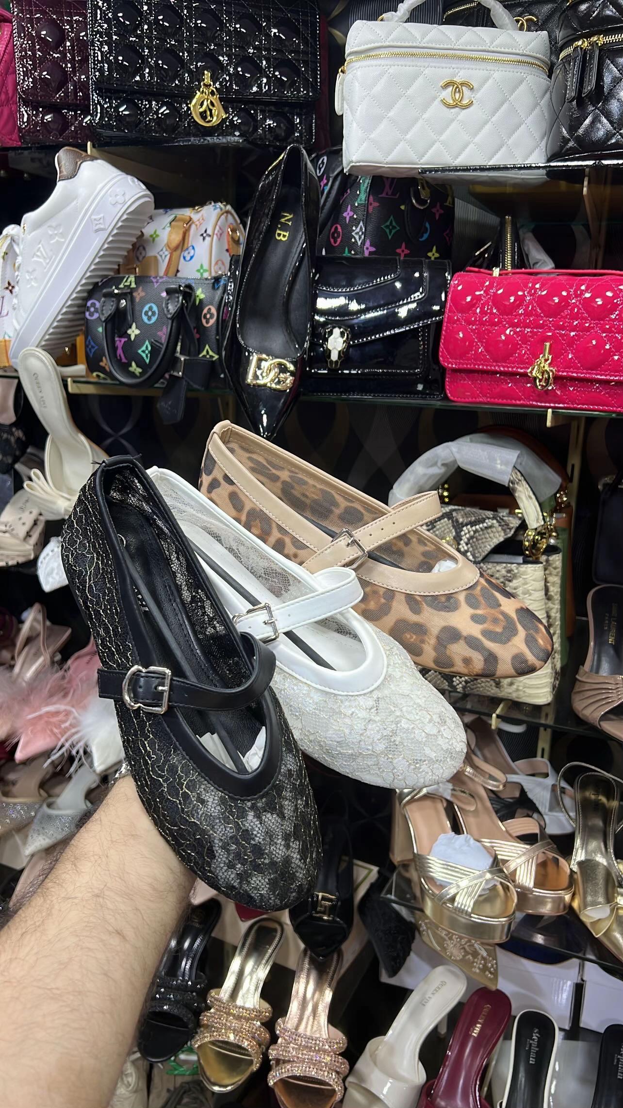 @SHOES AVENUE