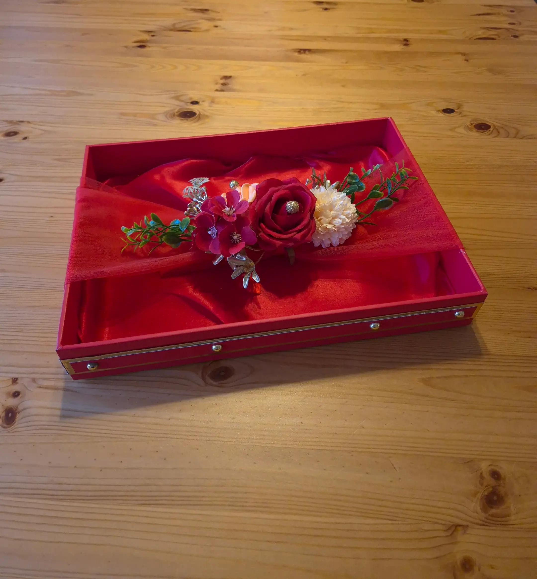 @Glowing Gifts Ltd