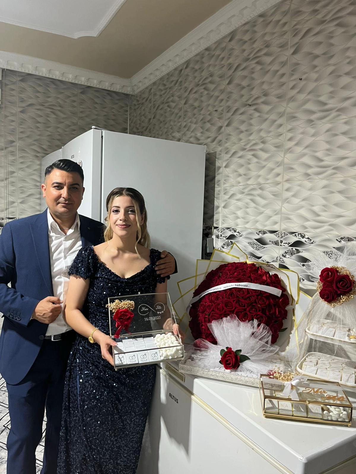 @nur.özpınar