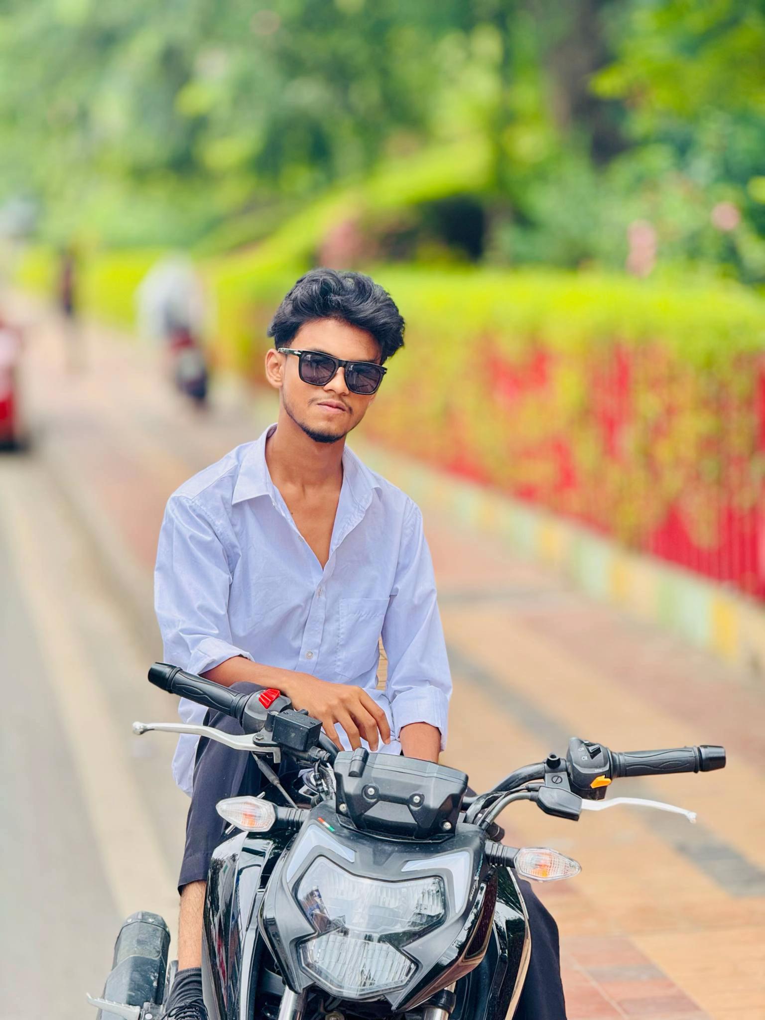 @𝐍𝐢𝐛𝐞𝐞𝐫💫