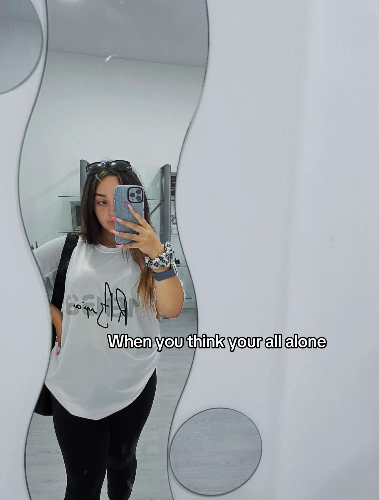 @Nicole’s Fan Girl Diaries ✈️