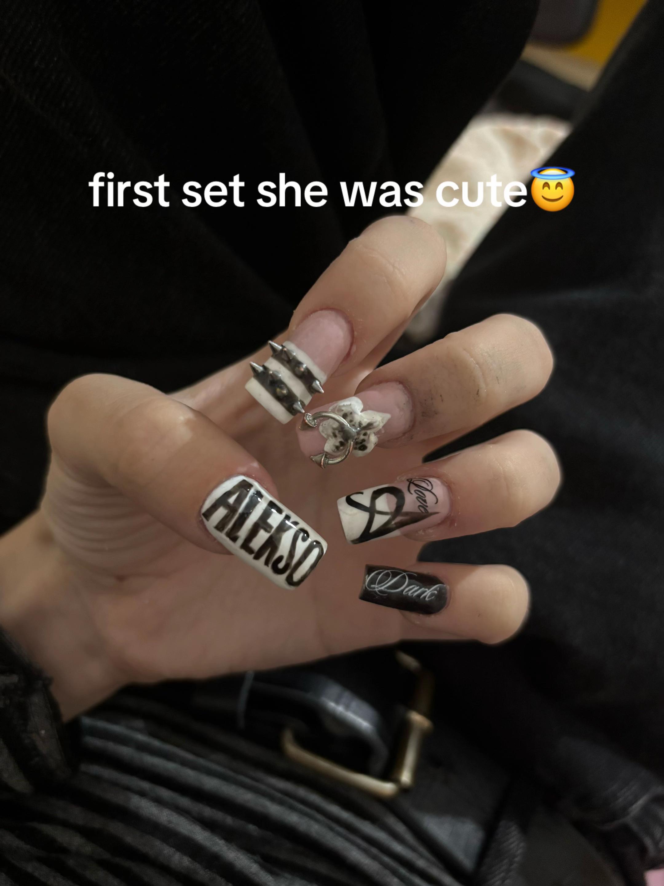 @Andrea ひ