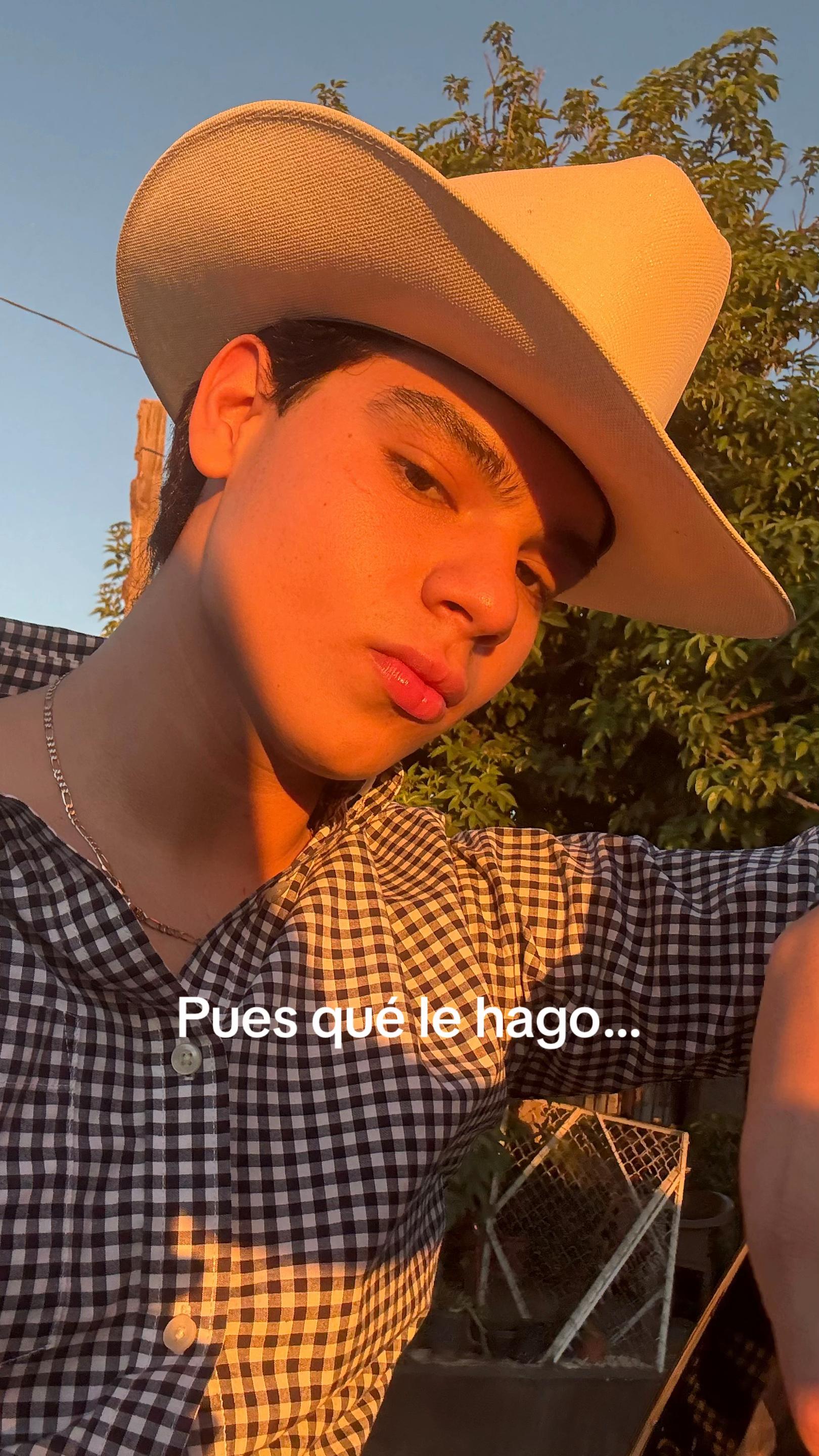 @Hombra