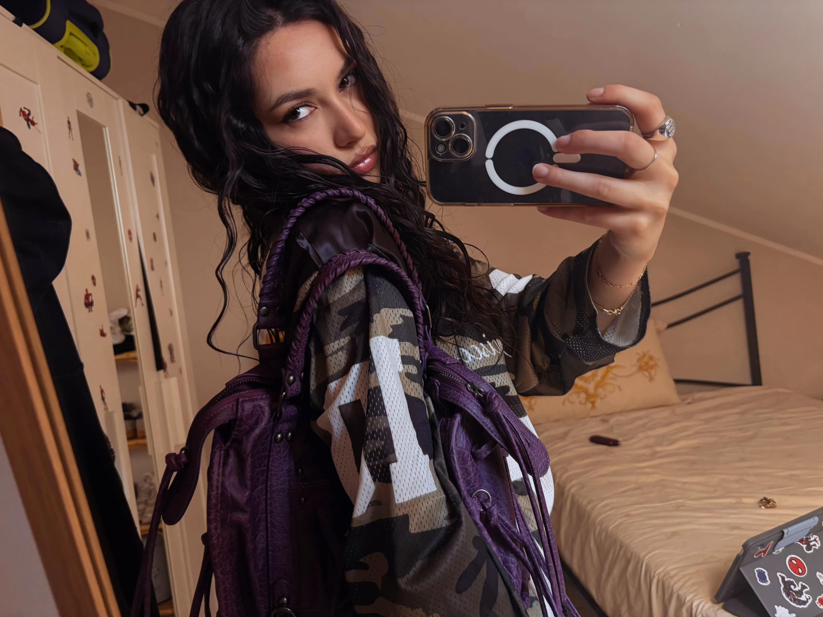 @nora🕷️