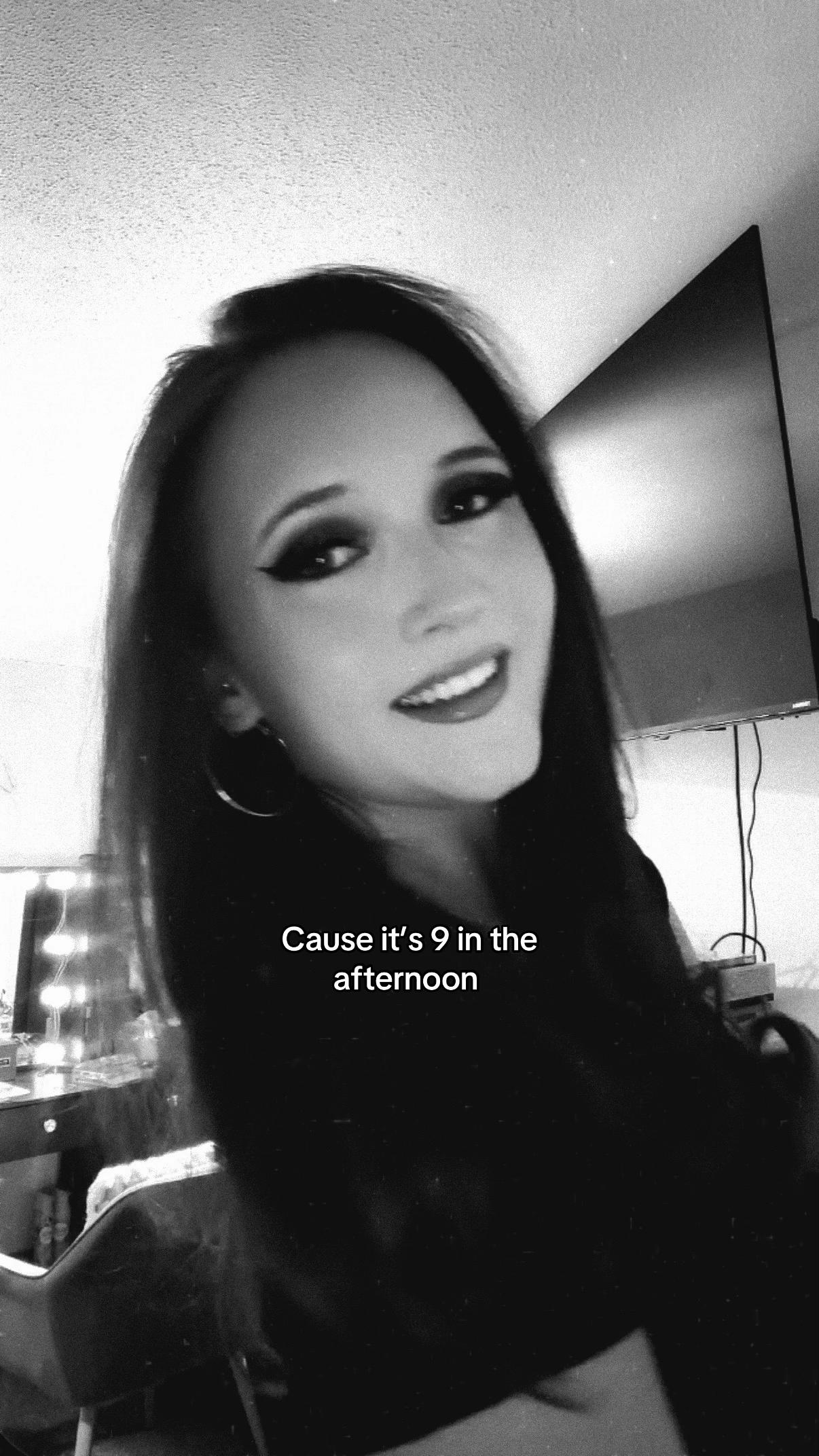 @𝒦ℯ𝒾𝓇𝒶 ℰ𝓁𝒾𝓏𝒶𝒷ℯ𝓉𝒽