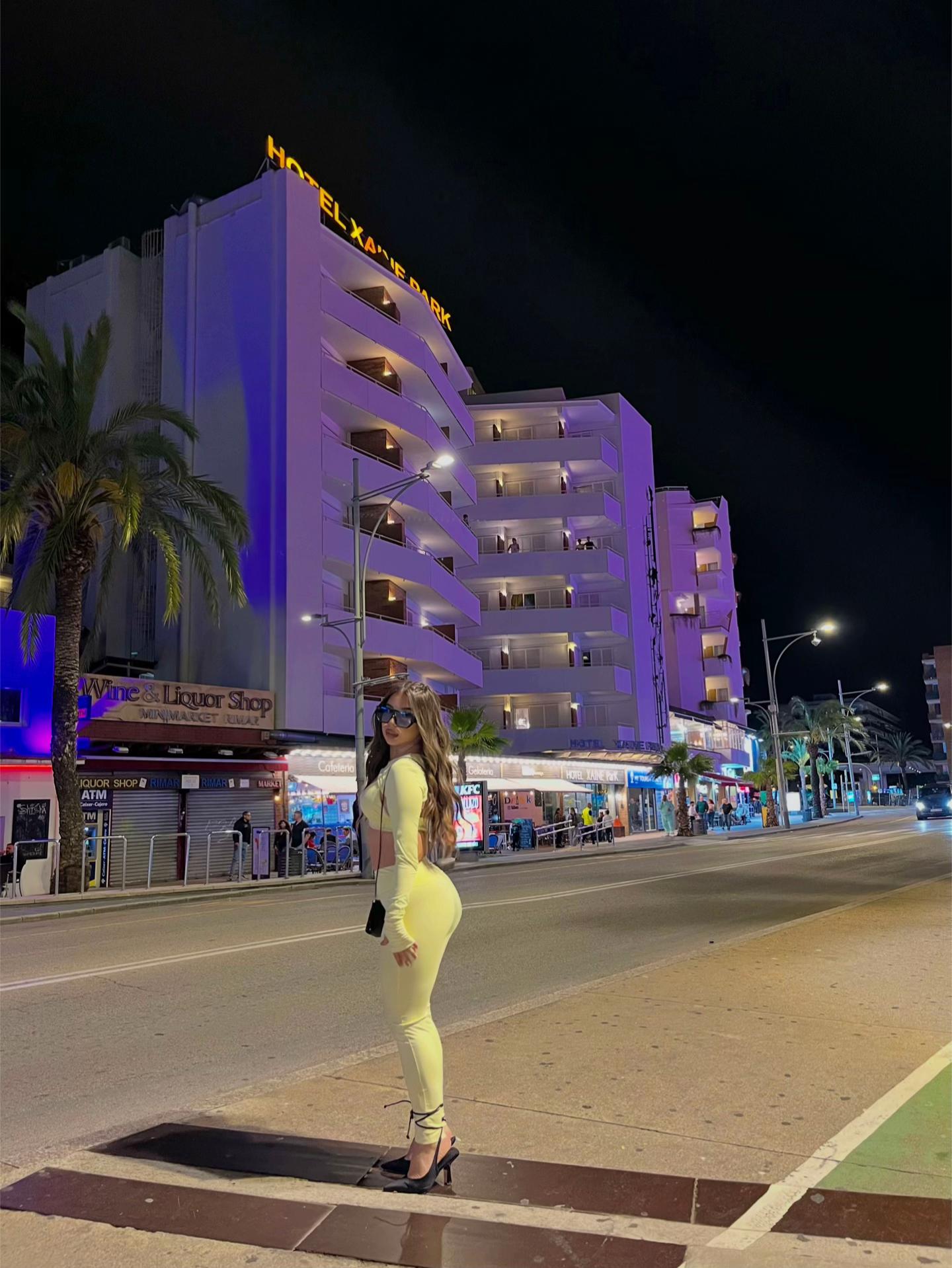 @𝓝.𝓖.𝟏𝟕