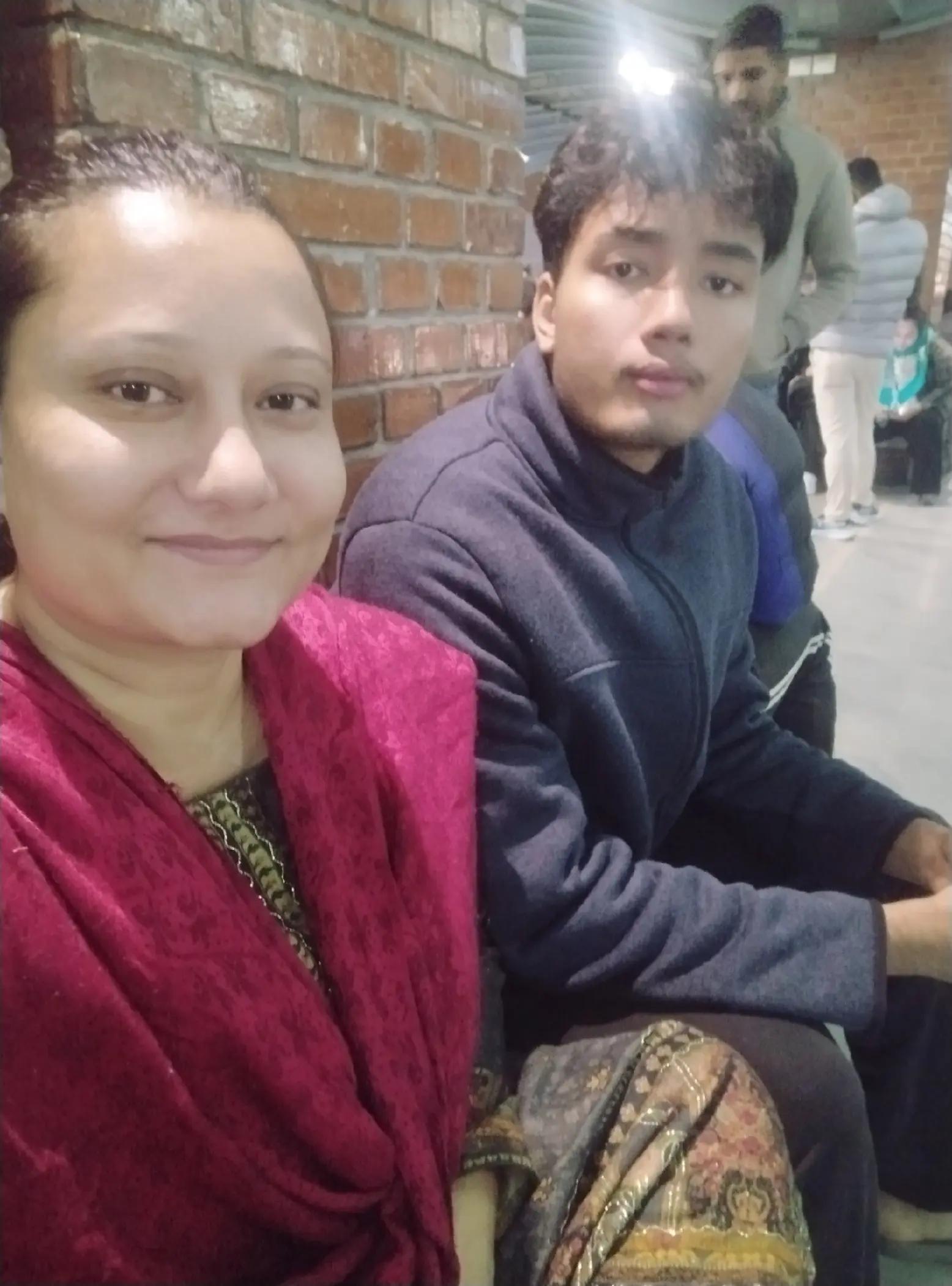 @roji bhandari 35