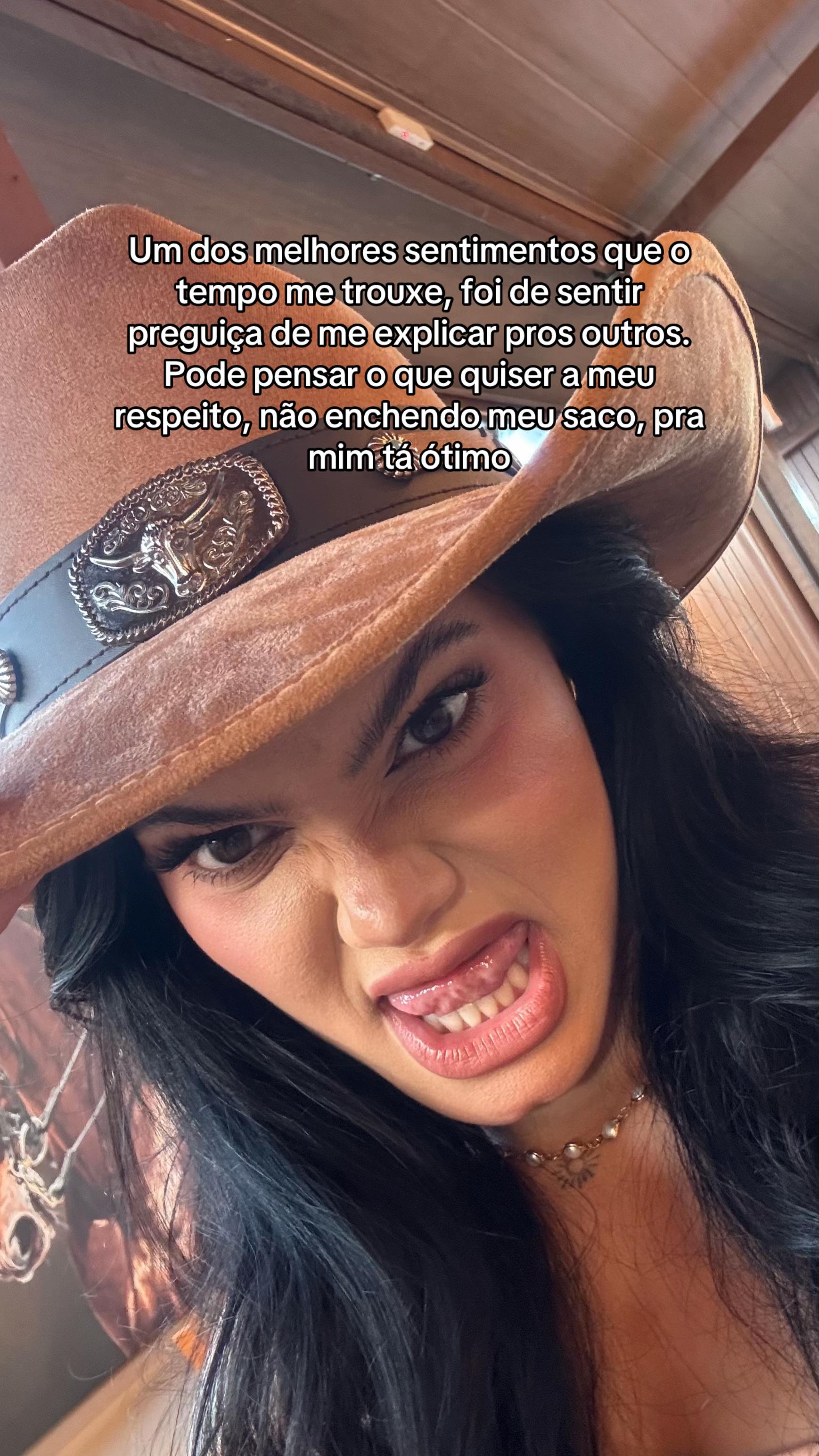 @carol costa