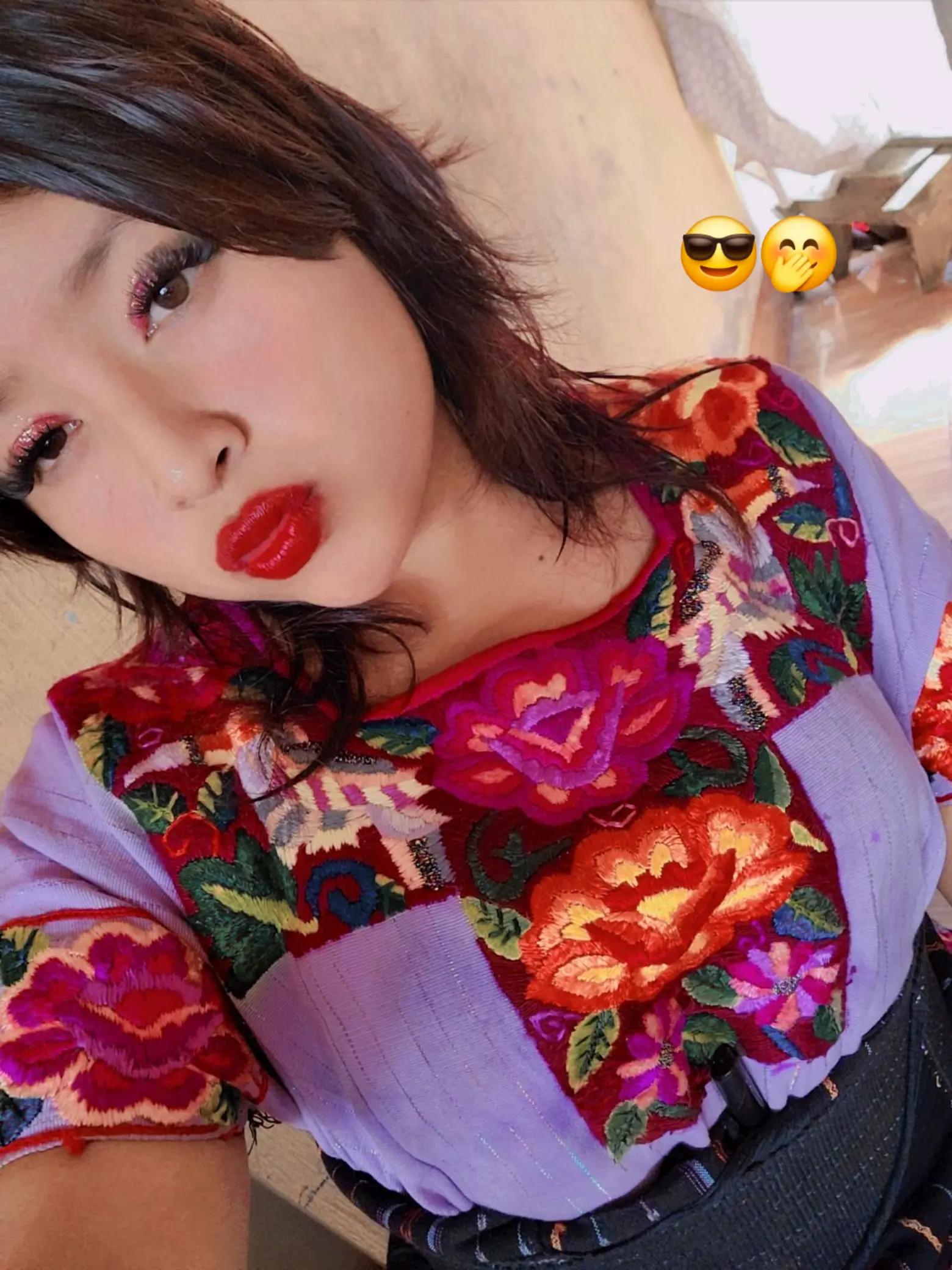 @𝕤𝕠𝕗𝕚 𝕔𝕙𝕚𝕥𝕚𝕔🖤