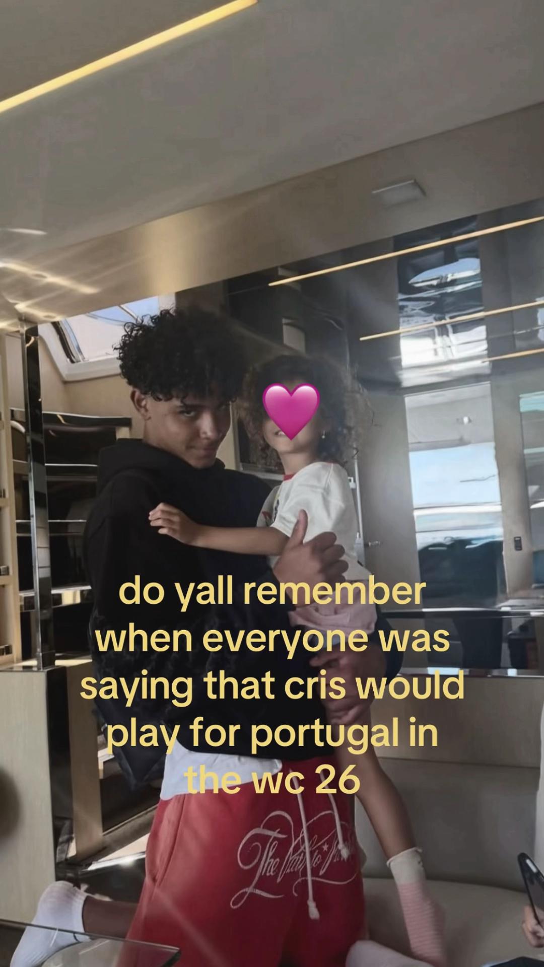 @🪽