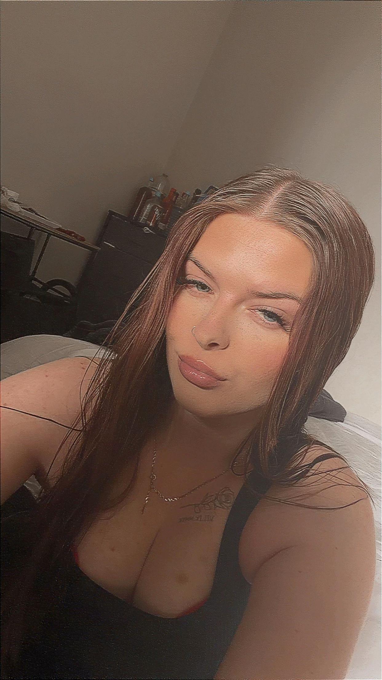 @Chlo🩶