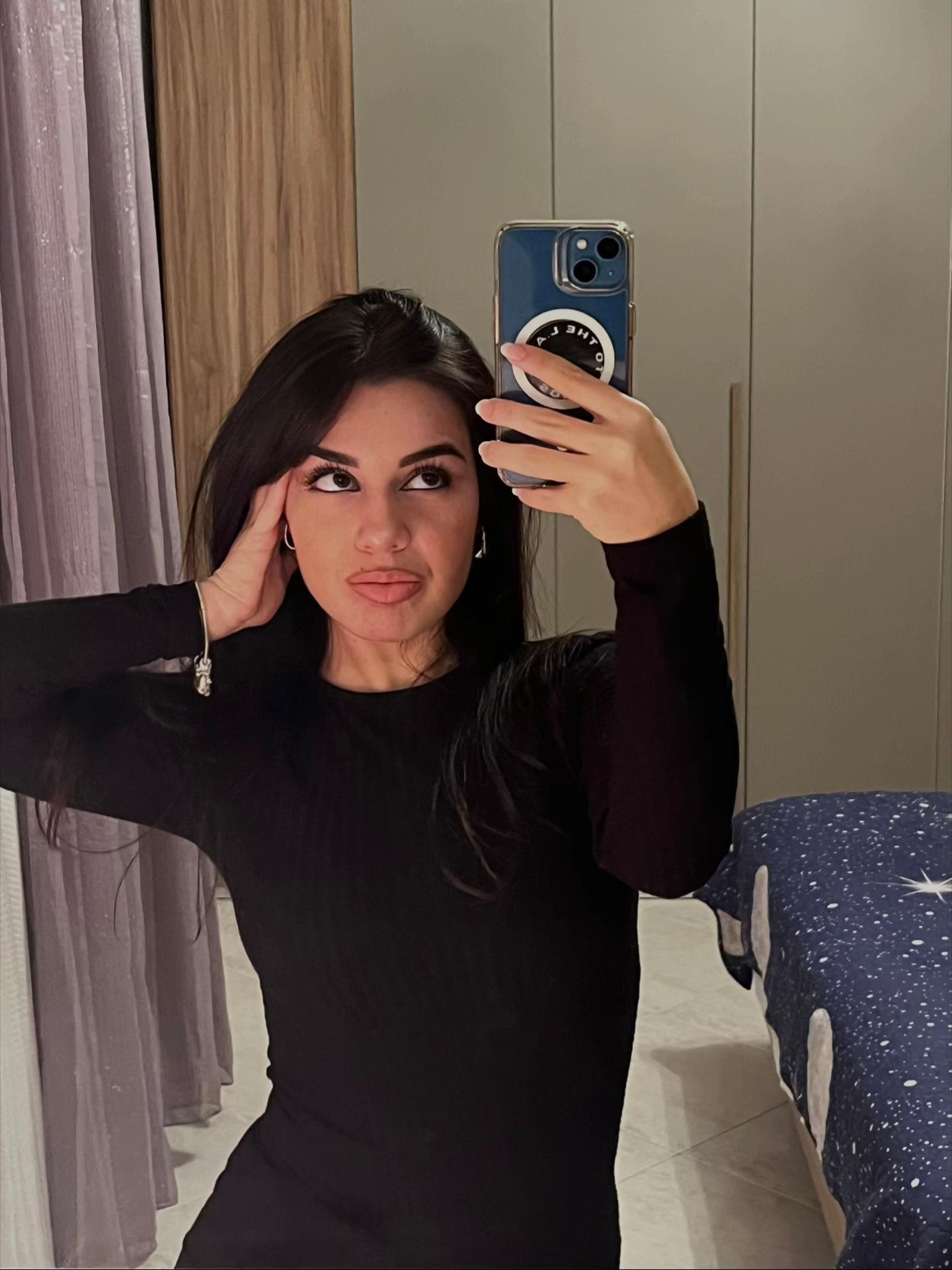 @Adriana Ciarallo