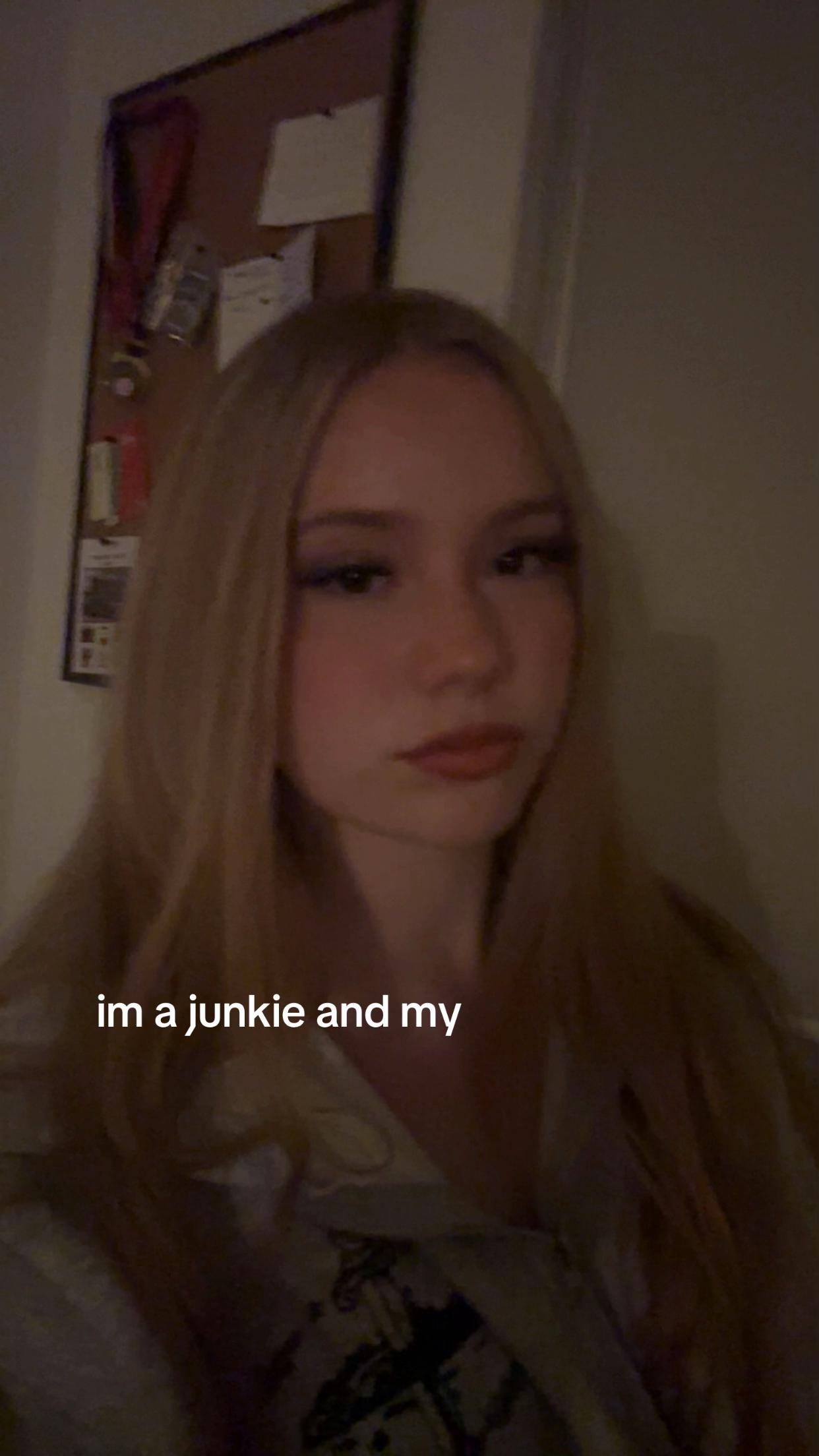 @🧞