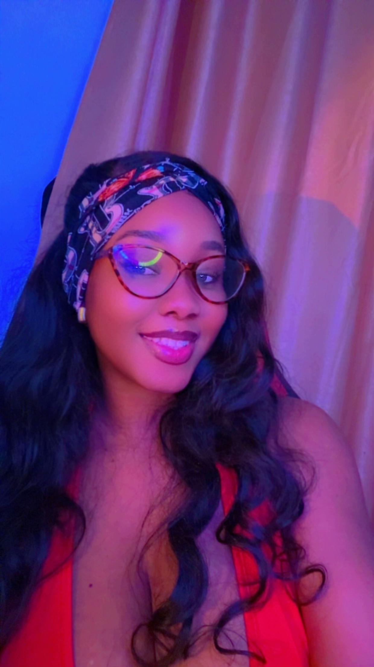 @QueenMira❤️