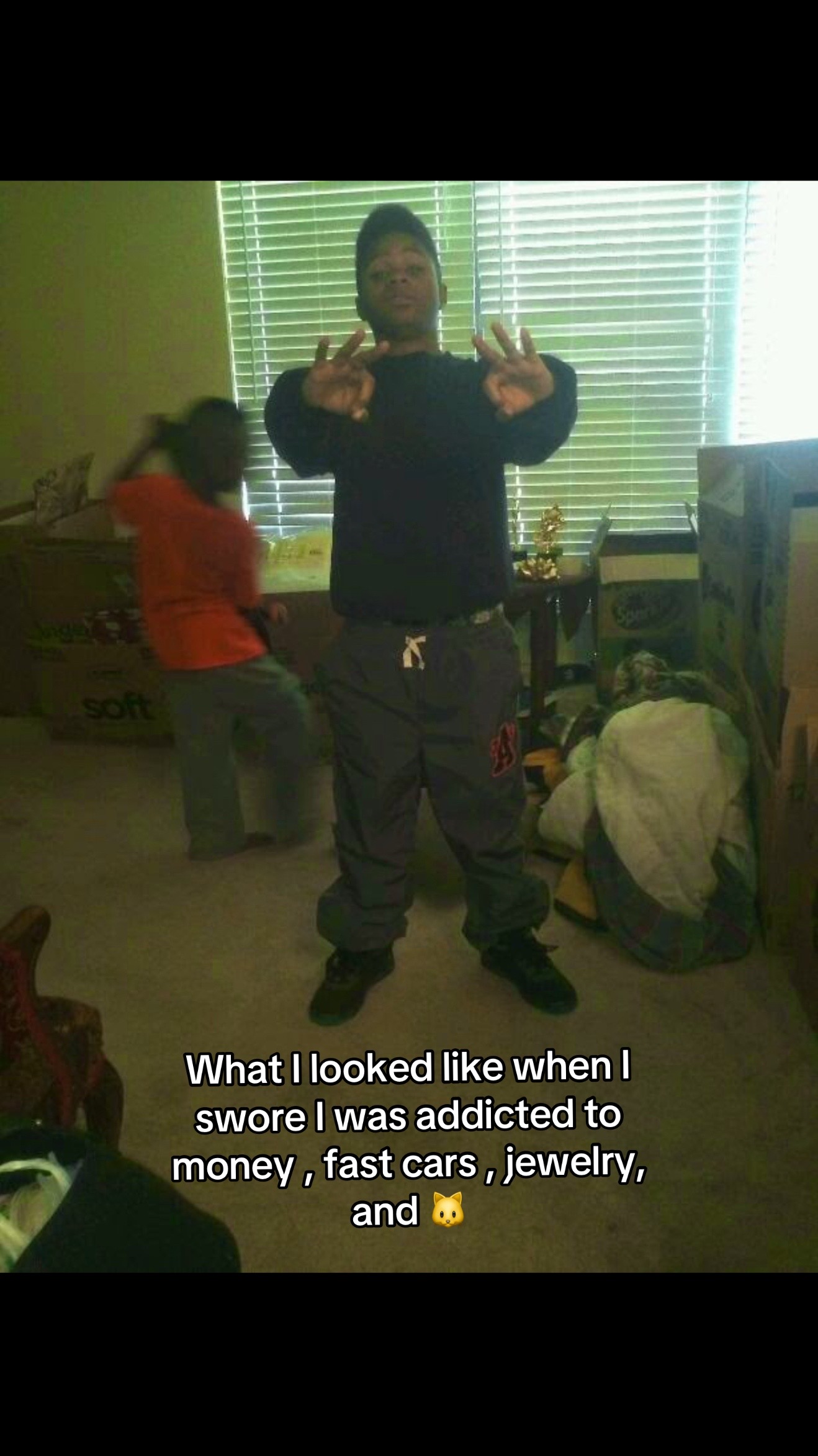 @_deewho