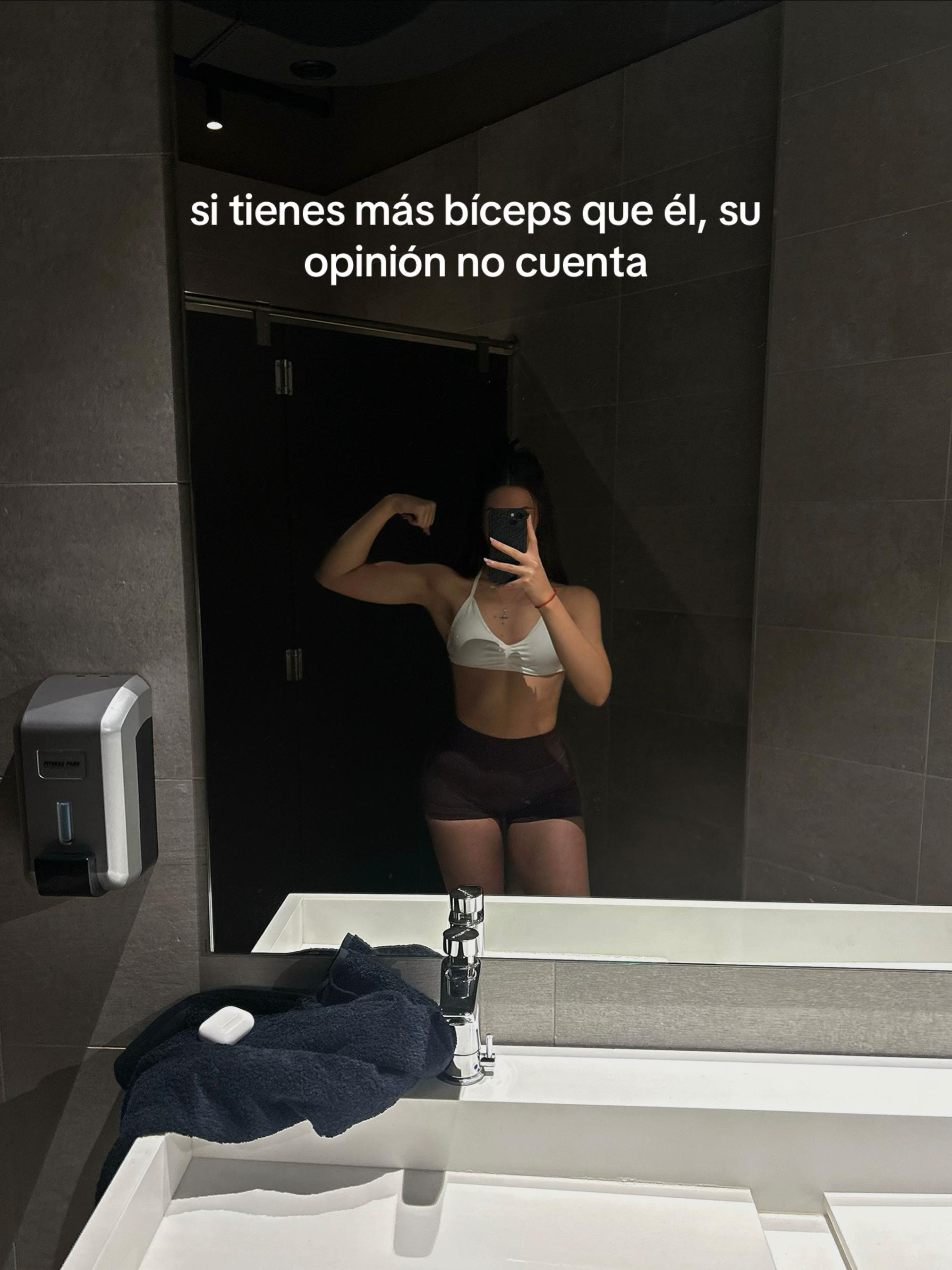 @ainaarxx