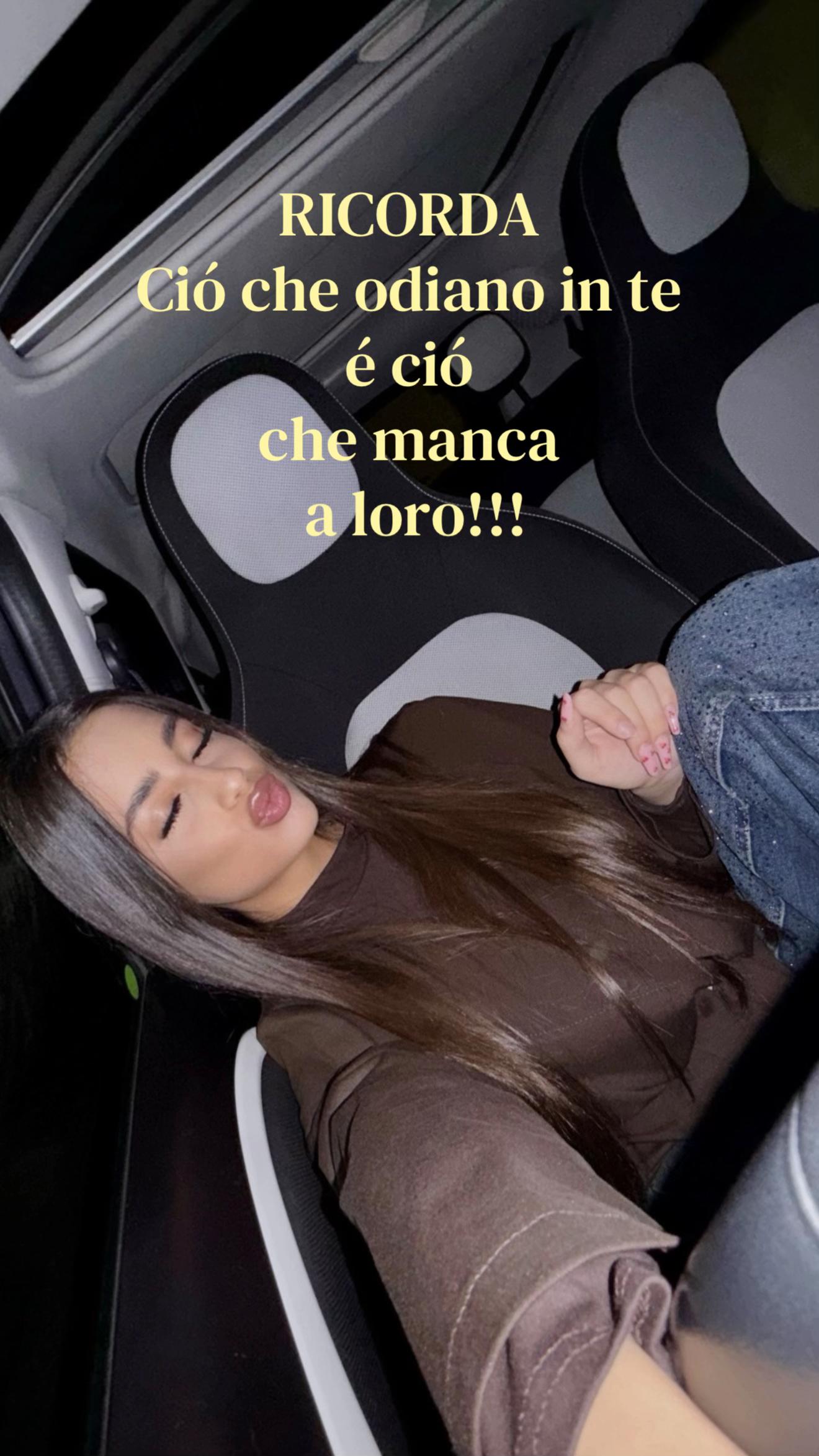 @SONIA RUSSO