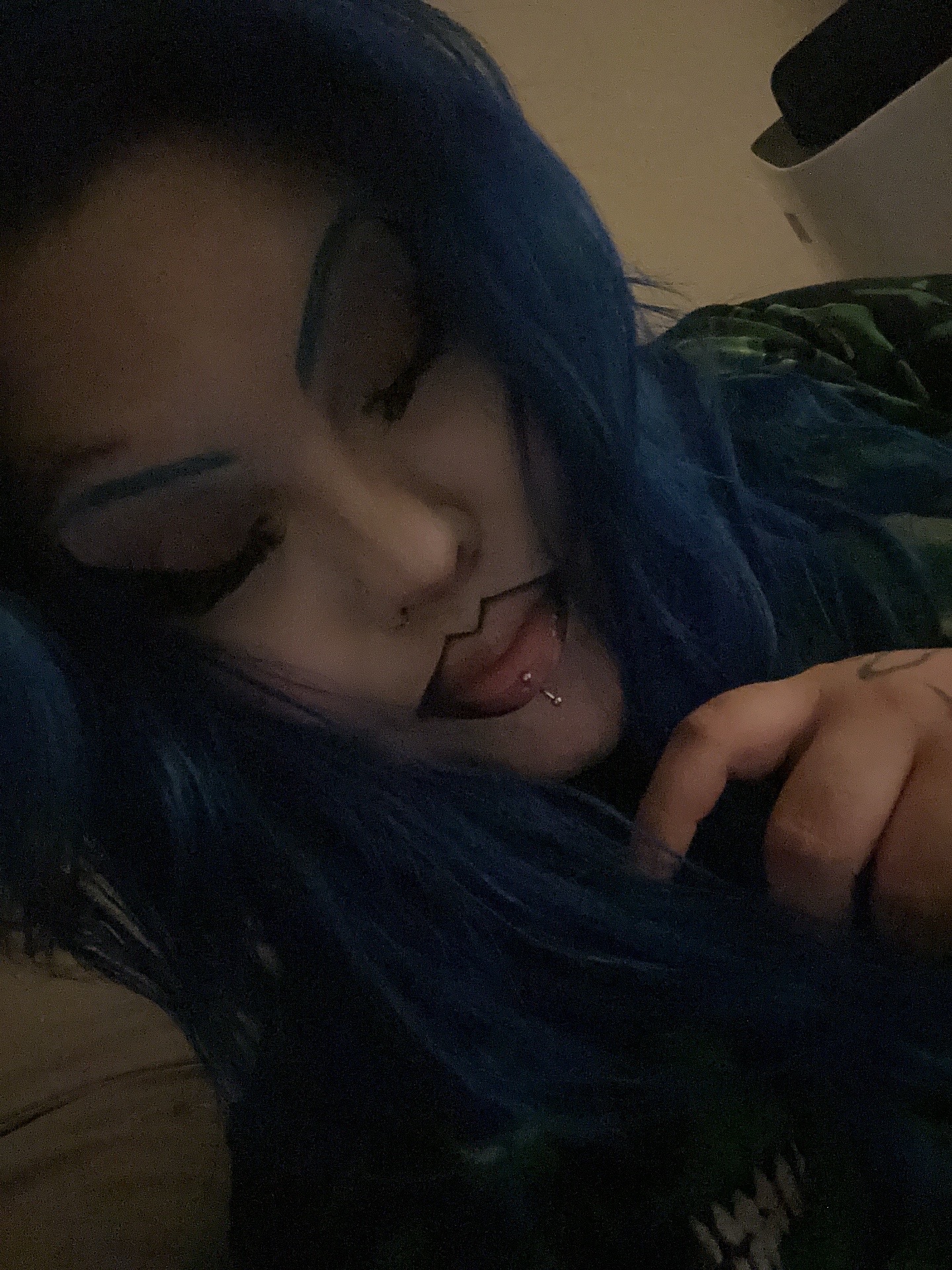 @bluecurrryyy