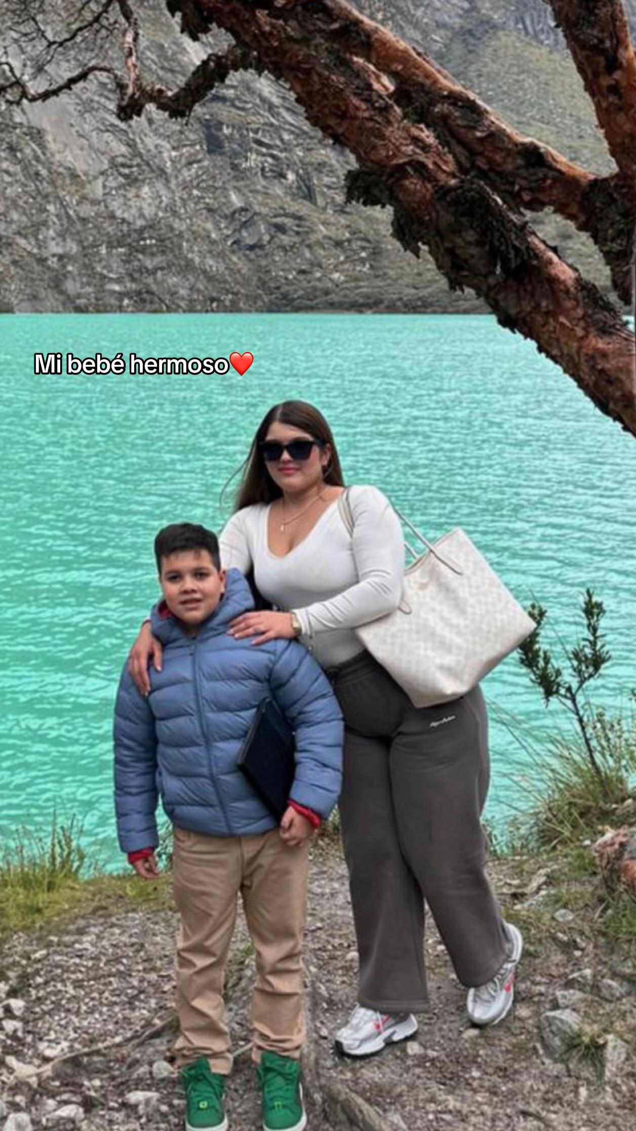 @María