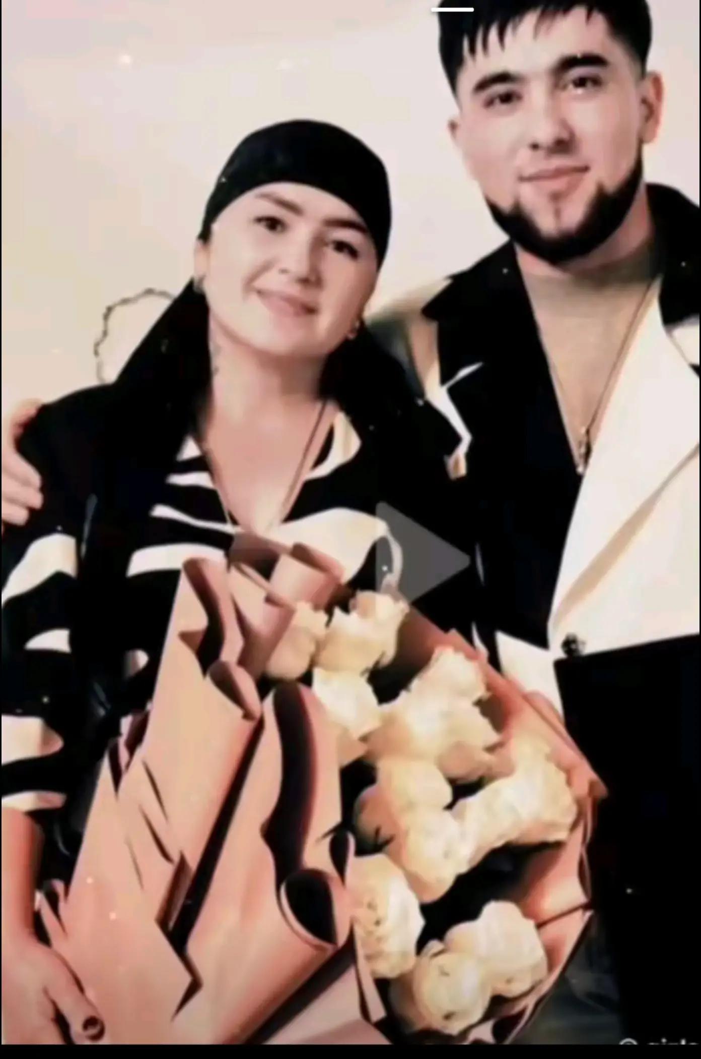 @Şaxın dəli bacıları🎤🤍 (Elif)