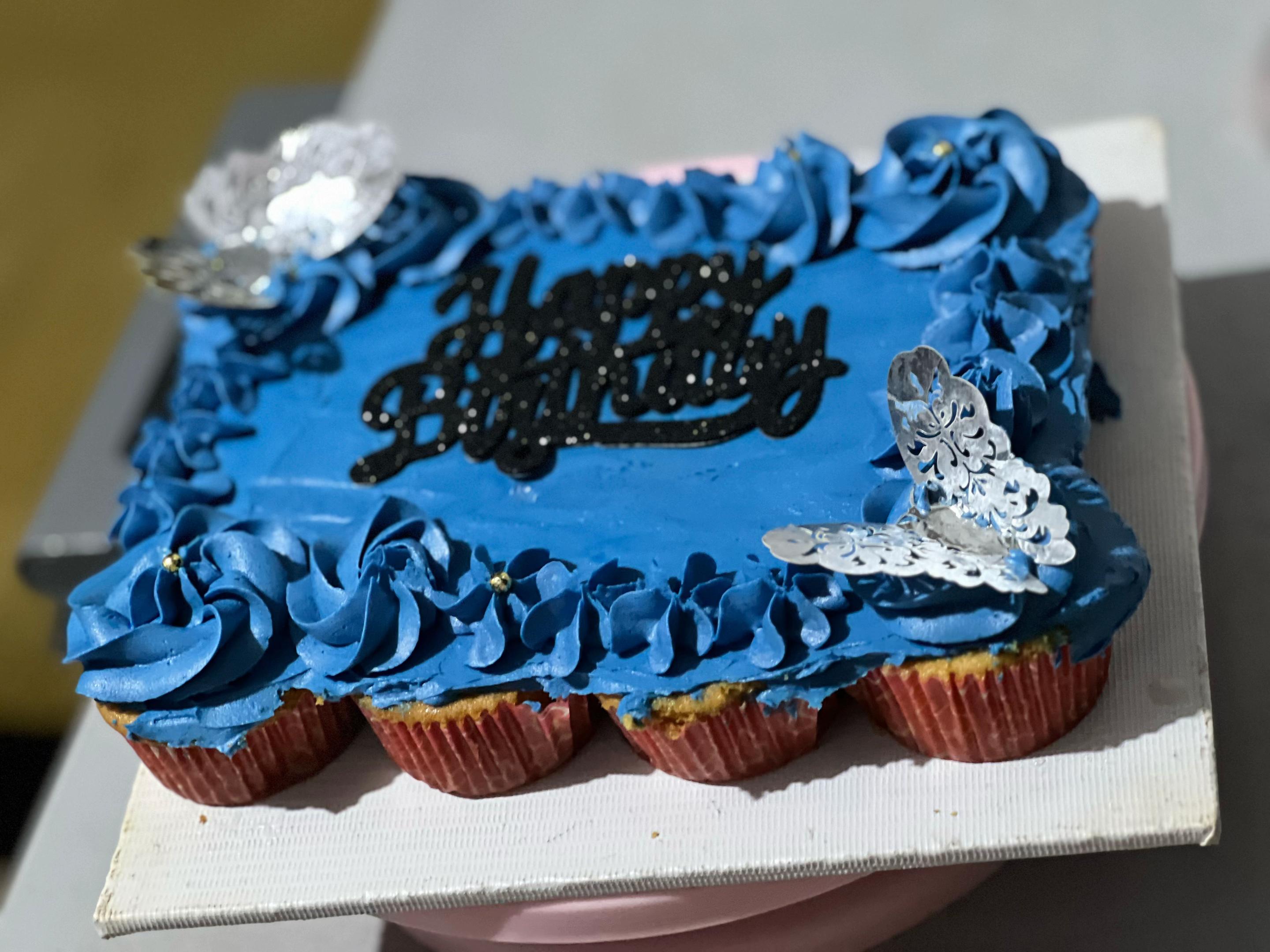 @Cake vendor in Auchi ๐ฐ