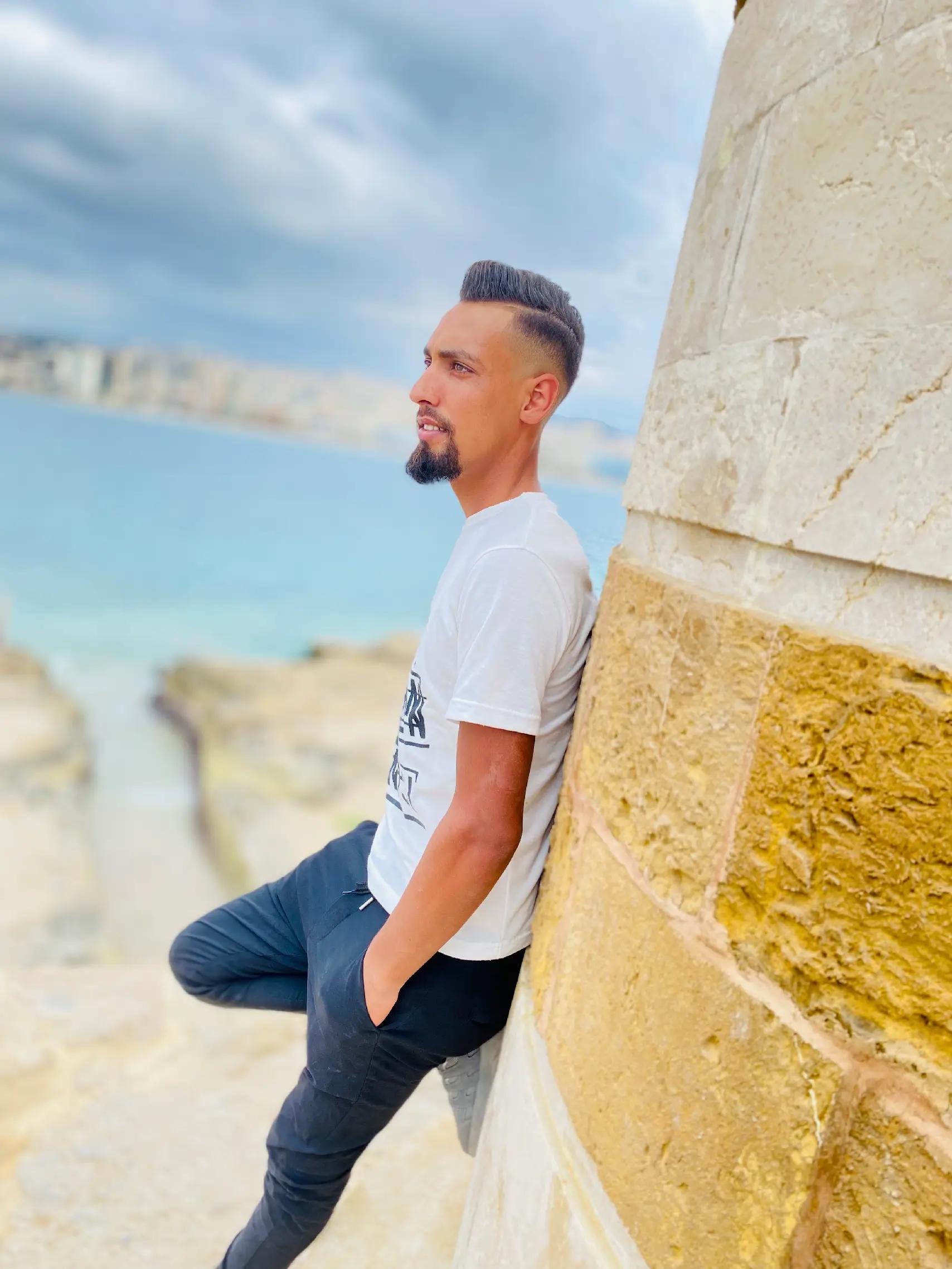 @,,ًابوالجود 