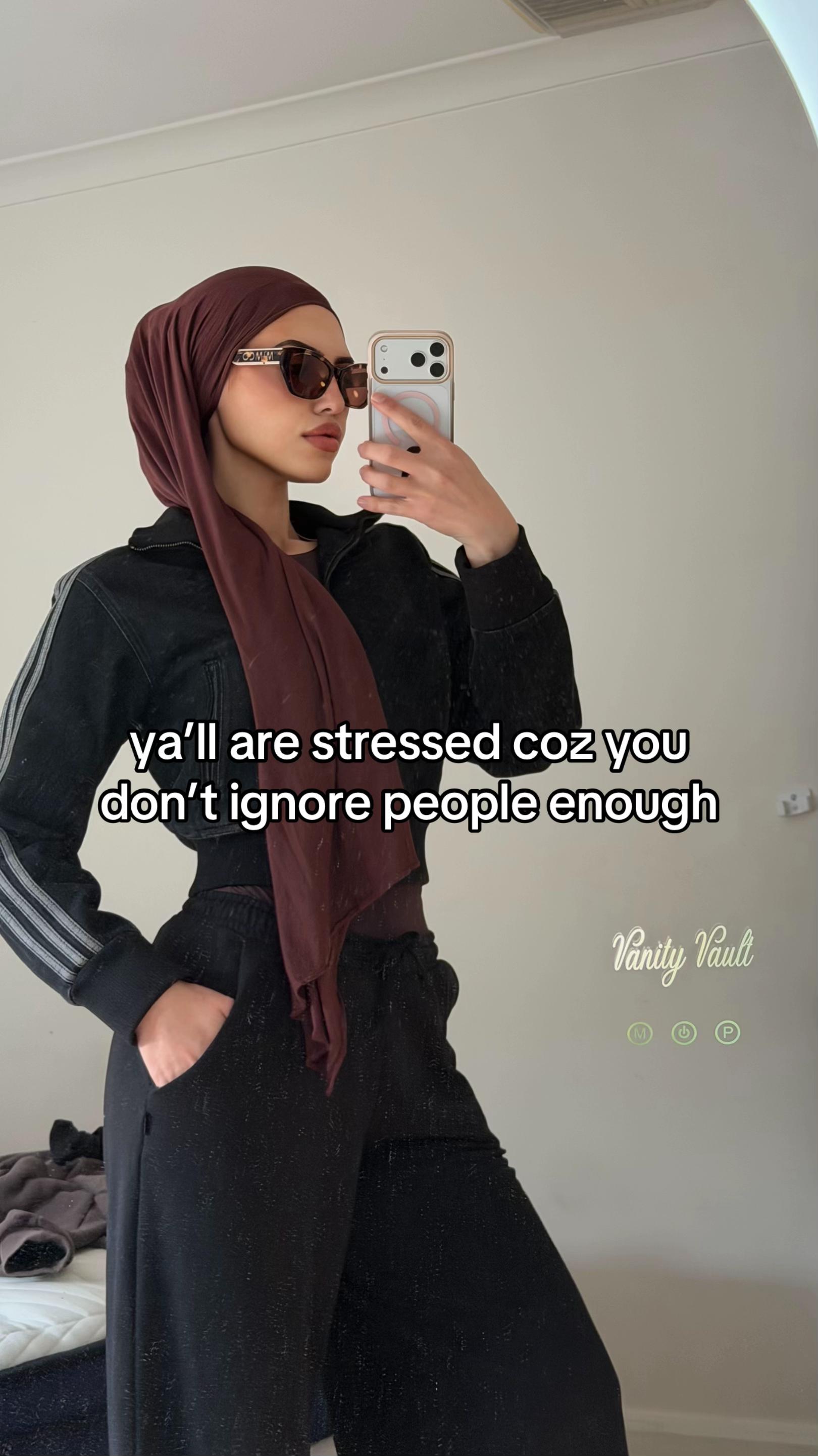 @Ümz✨
