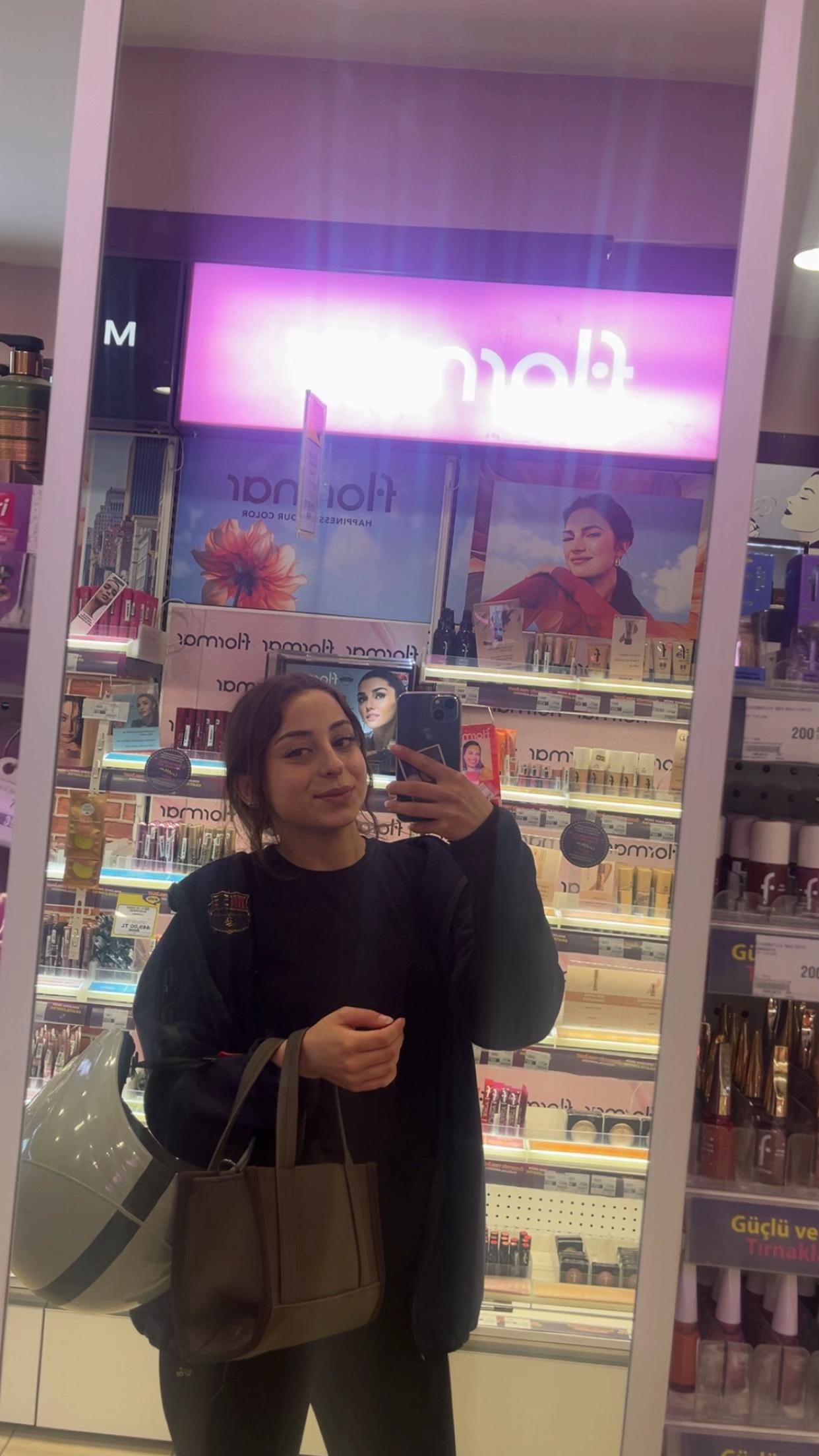 @Zehra şeng&ouml;zen