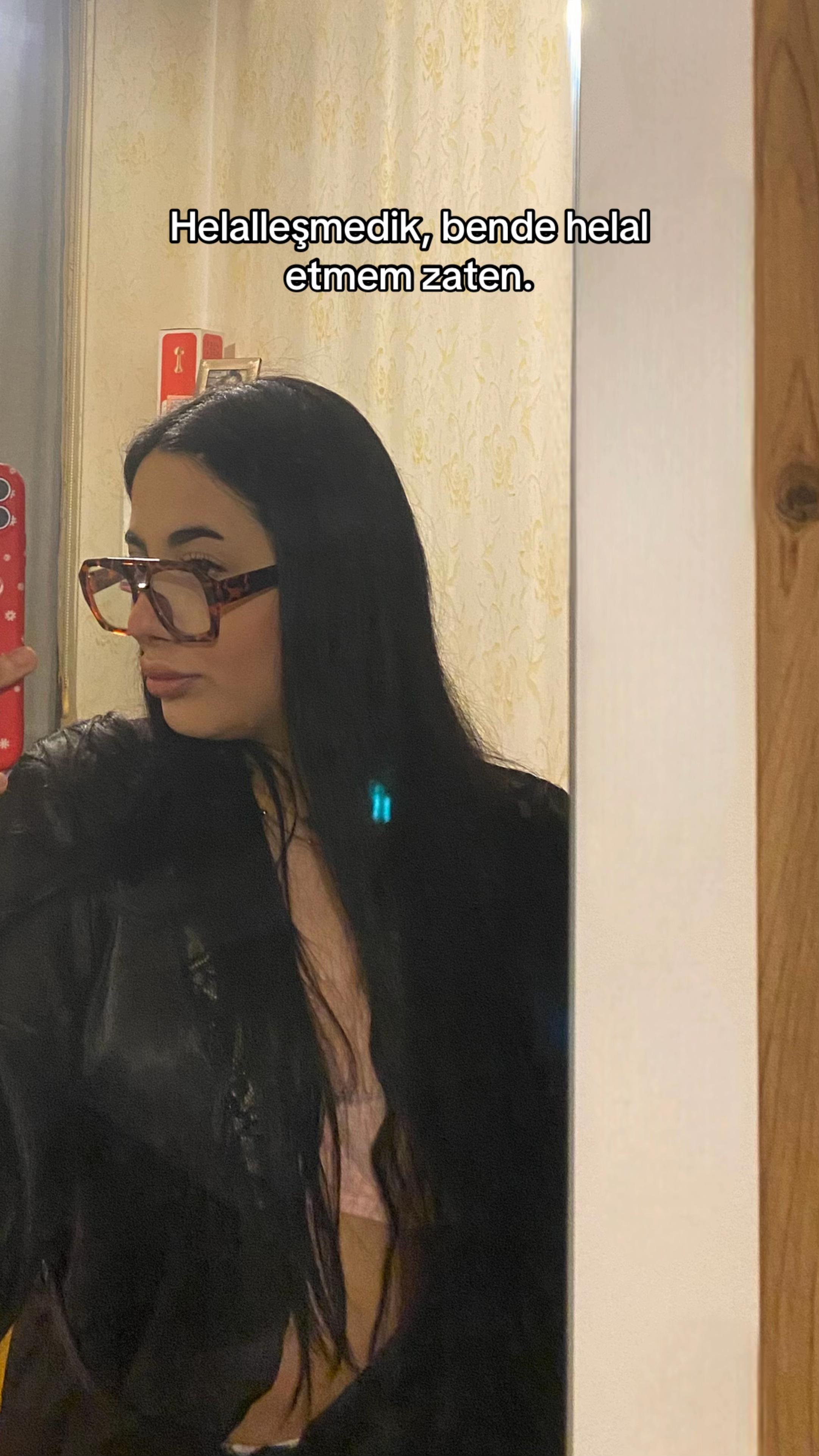 @Sudeloraa